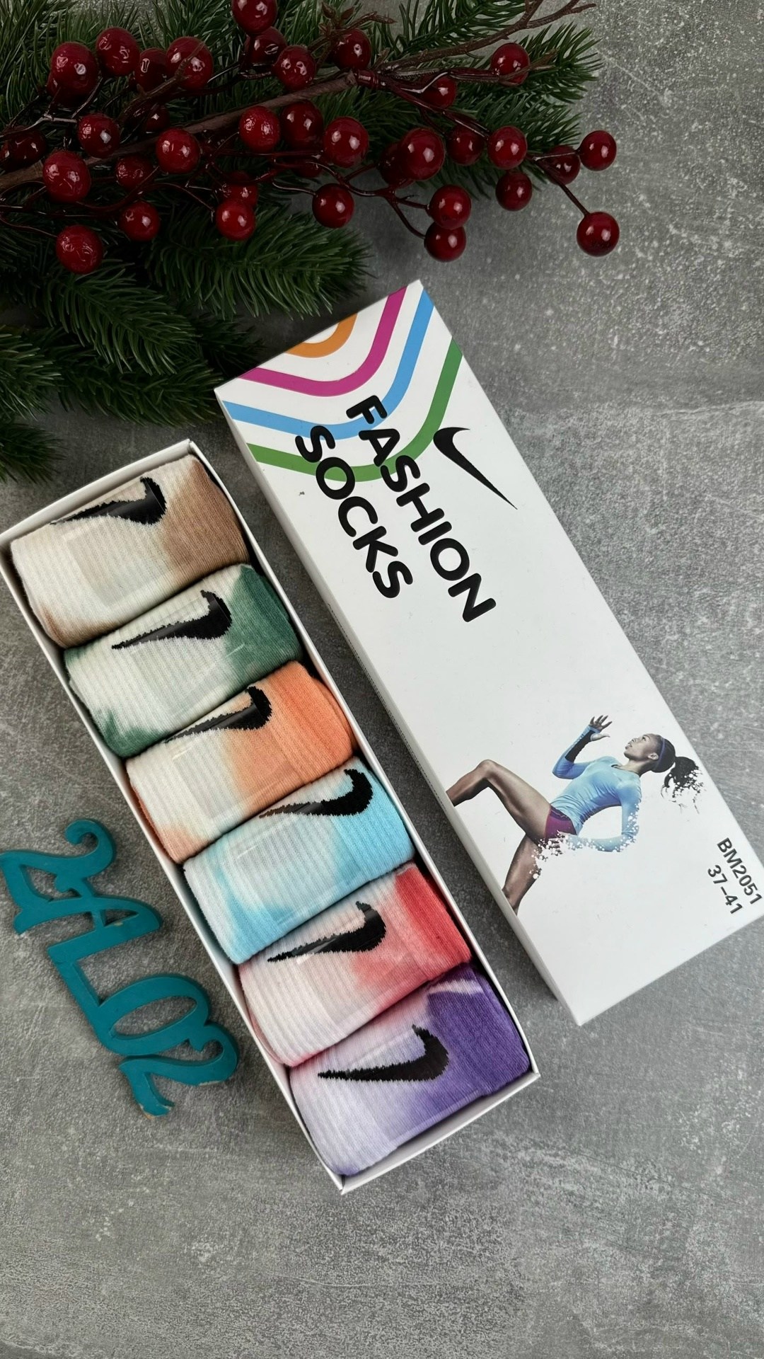 носки цветные,носки длинные найк,носки яркие,носки стиль,длинные носки