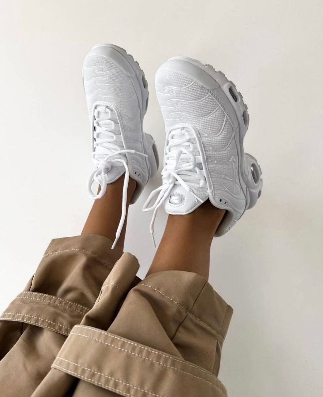 nike air max tn plus white,nike air max tn plus,кроссовки,кроссовки найк тн белые,nike air max plus tn мужские кроссовки белые