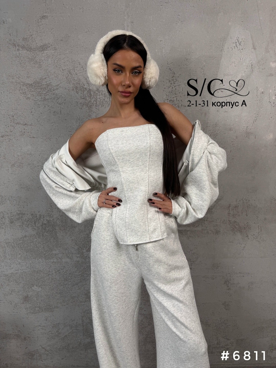 стильные костюмы,женский спортивный костюм,спортивный костюм,стильные женские костюмы,белый брючный костюм