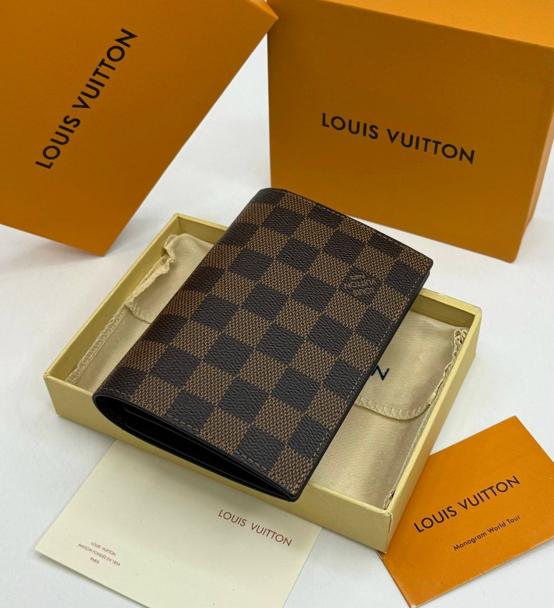 обложка на паспорт louis vuitton,обложка на паспорт louis vuitton коричневая клетка классика,louis vuitton кошелек louis vuitton,обложка для документов louis vuitton,louis vuitton портмоне louis vuitt