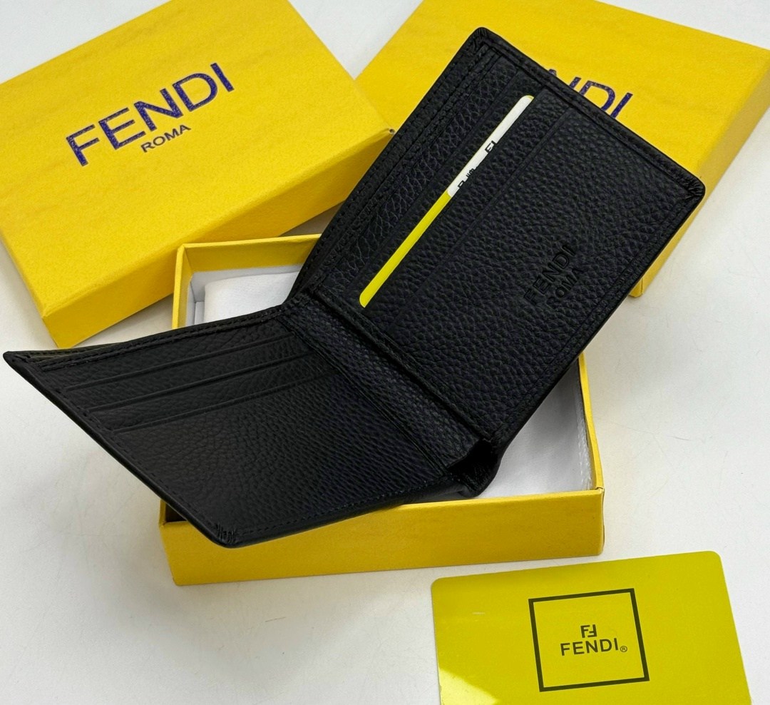 fendi кошелек,кошелек фенди с глазами,кошелек карманный,дизайнерский кошелек,кожаные кошельки