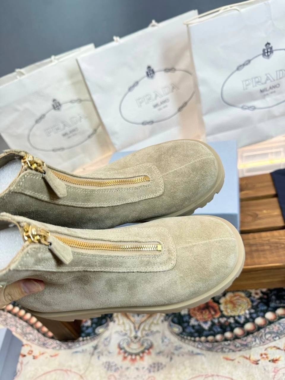 ,женские ботинки,ботинки,женские ботильоны prada,замшевые ботинки