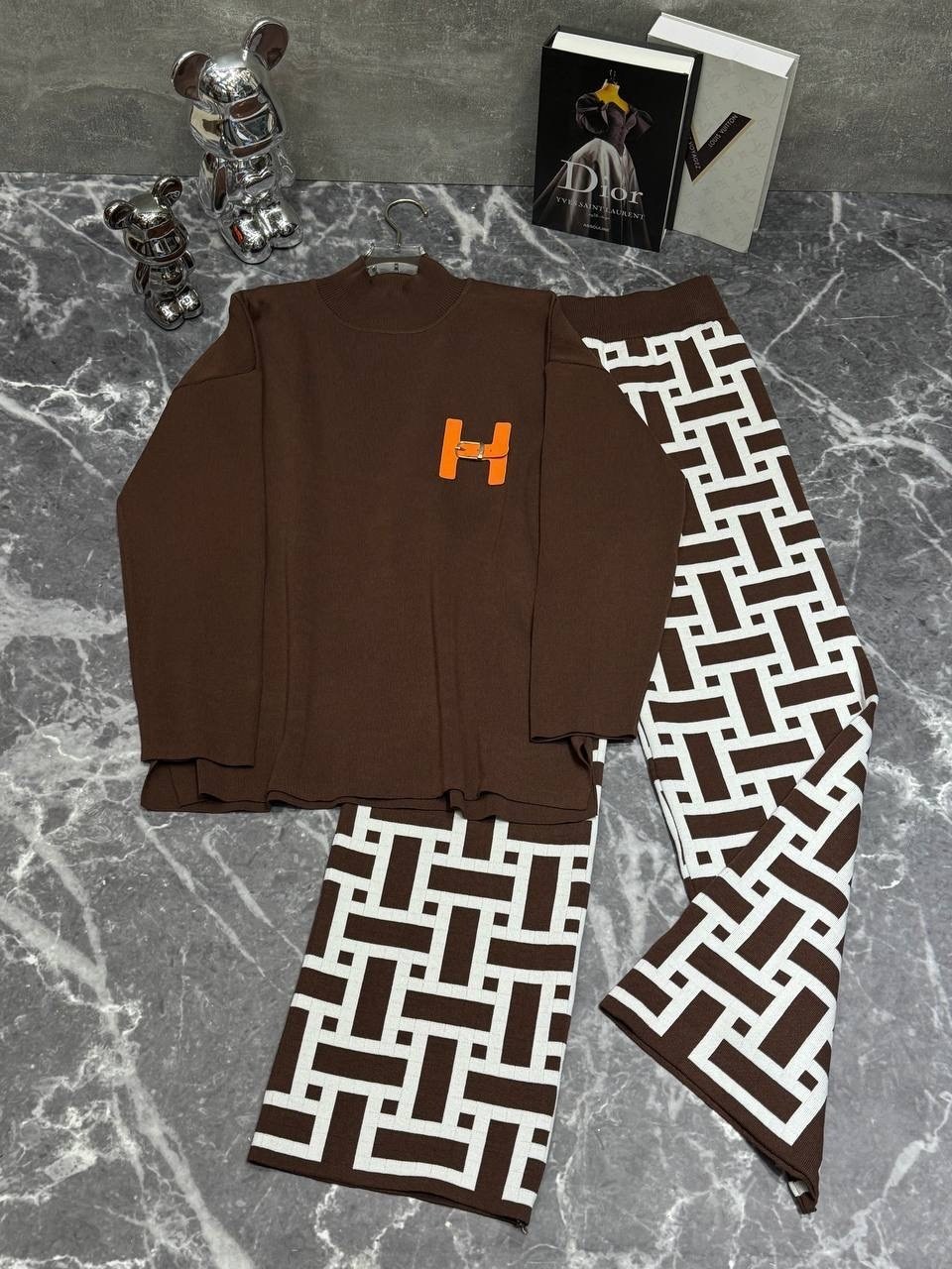 трикотажные костюмы,костюм фенди женский,костюм fendi,костюм с брюками