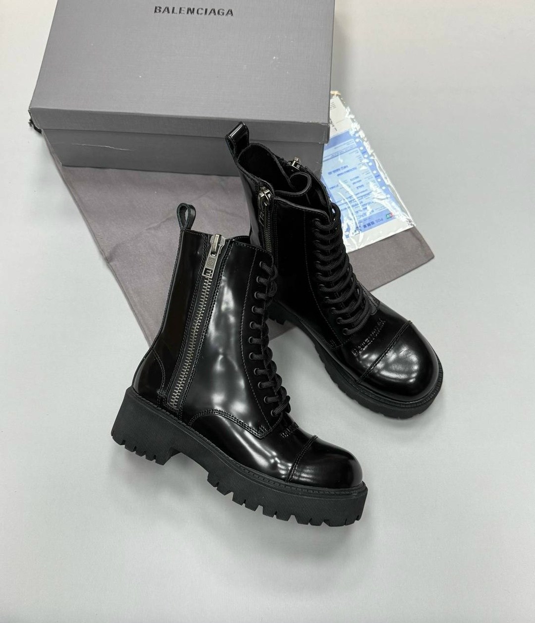 женские кожаные высокие ботинки balenciaga tractor черного цвета,ботинки balenciaga,ботинки balenciaga арт. 500572,ботинки balenciaga strike черные,сапоги balenciaga