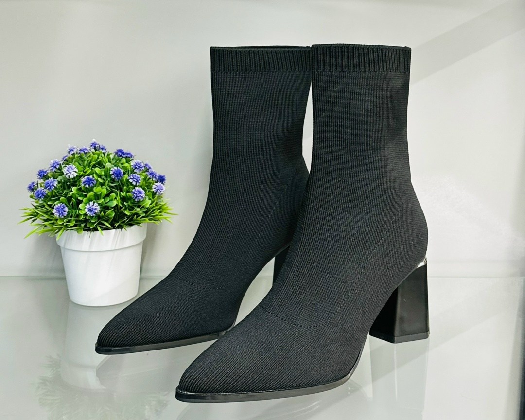 ,ботильоны женские,женские эластичные ботильоны на каблуке-шпильке с острым носком,ботильоны носки,женские ботильоны с острым носком