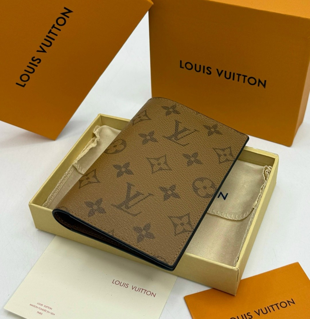 обложка для паспорта louis vuitton,обложка для паспорта louis vuitton monogram,обложка для документов louis vuitton,louis vuitton обложка на паспорт луи виттон,люксовая обложка для паспорта от louis v