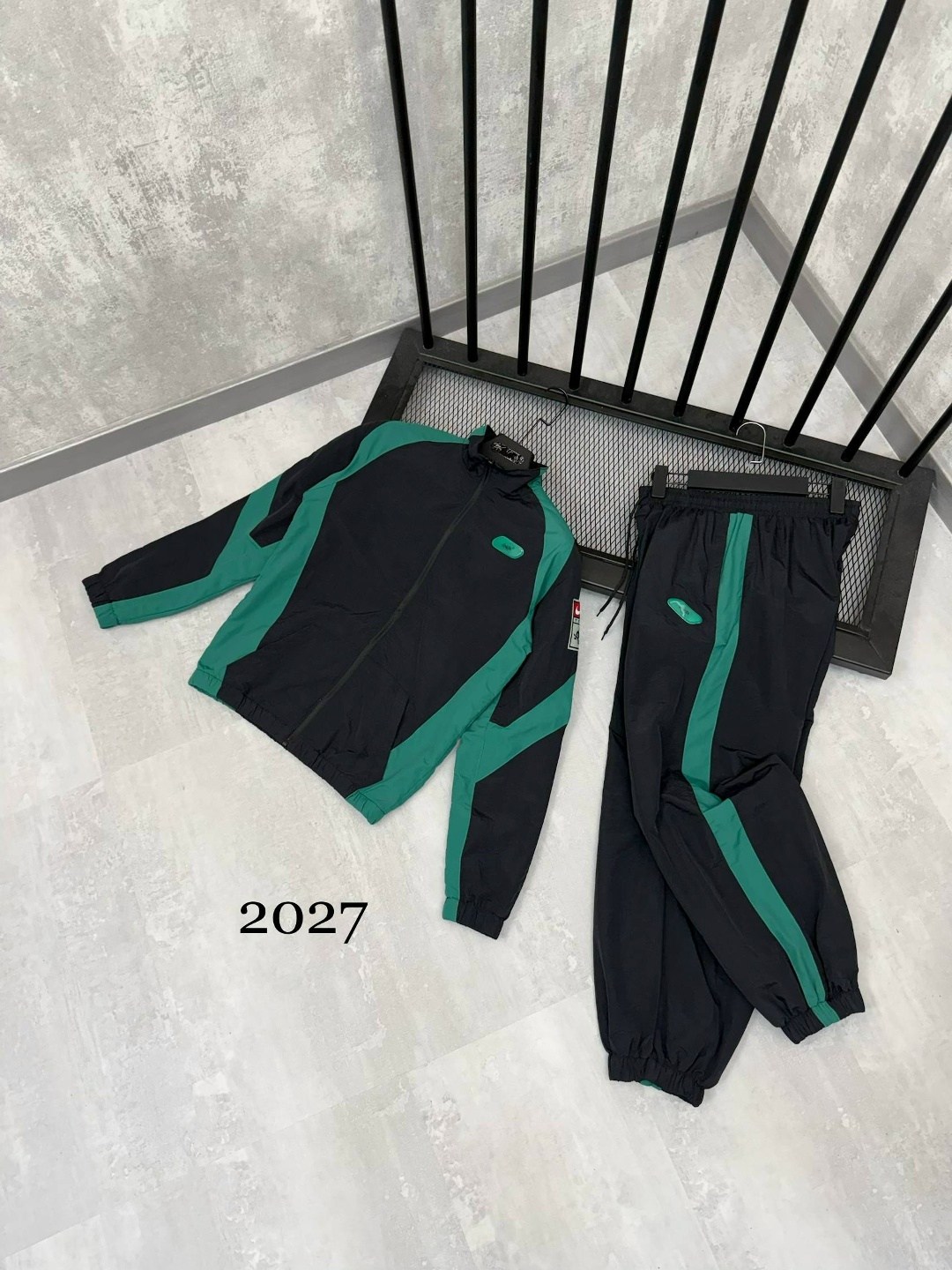 спортивный костюм adidas 90х,спортивный костюм adidas,мужской спортивный костюм adidas в стиле 90-х,спортивный костюм reebok в стиле 90 х,спортивный костюм adidas в стиле 90