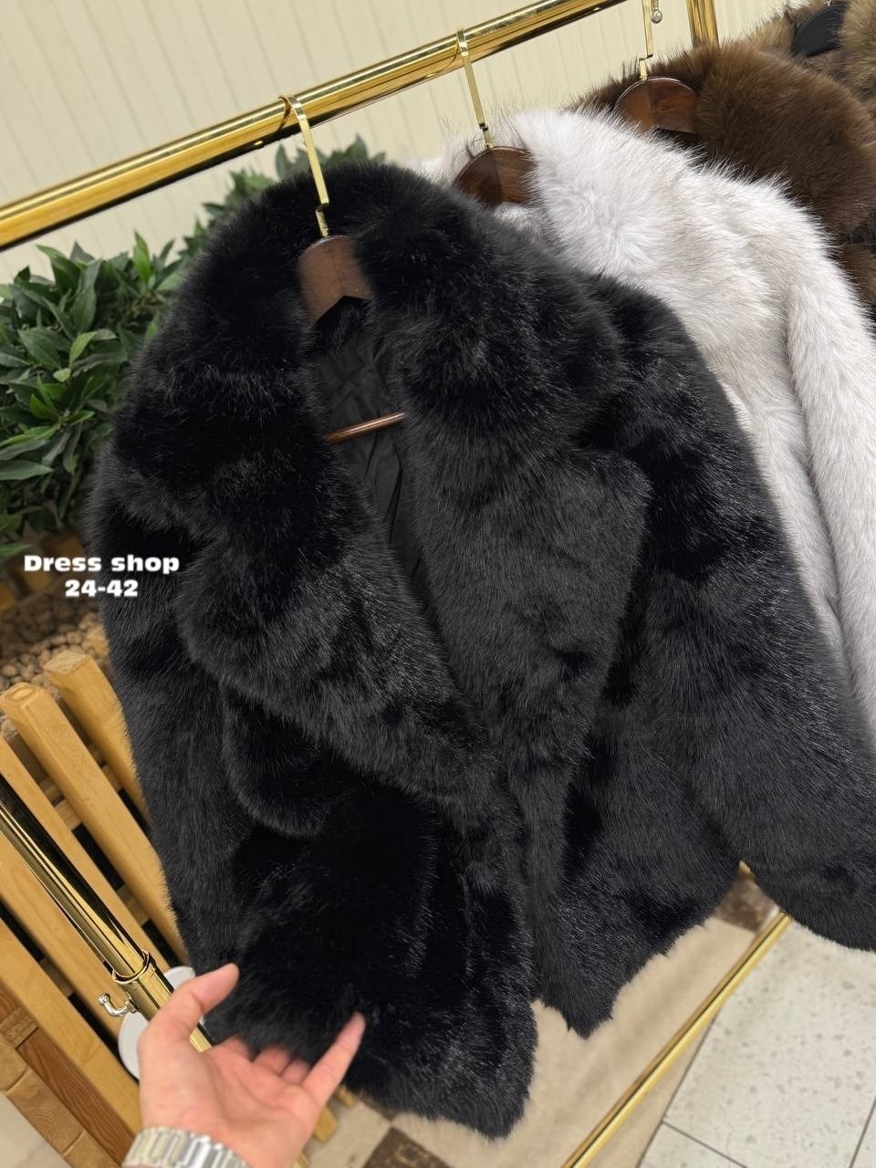 женская шуба,шуба искусственная,шубка,шуба короткая,меховая куртка