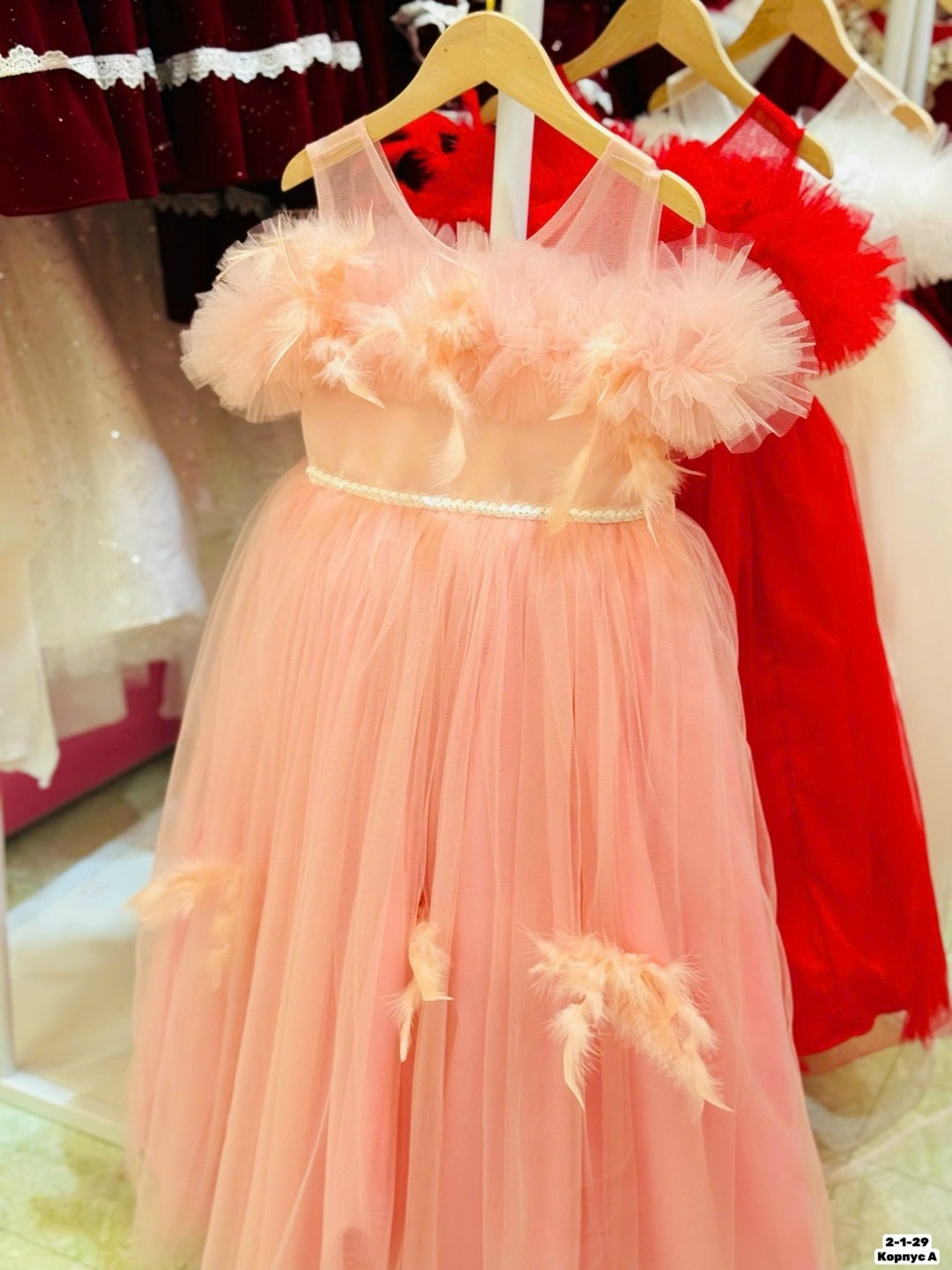 детские платья с перьями,пышное платье для девочки,платье принцессы для девочек,платье детское розовое с перьями,платье на девочку