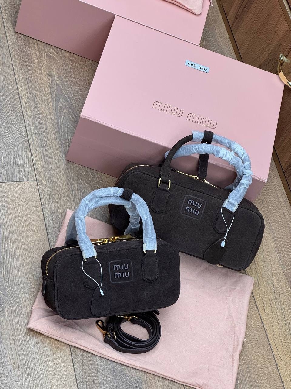 сумка в образе miu miu замша размер 28/14 см,замшевая сумка,сумка женская miu miu,сумка miu miu,женская замшевая сумка miu miu arcadie коричневая