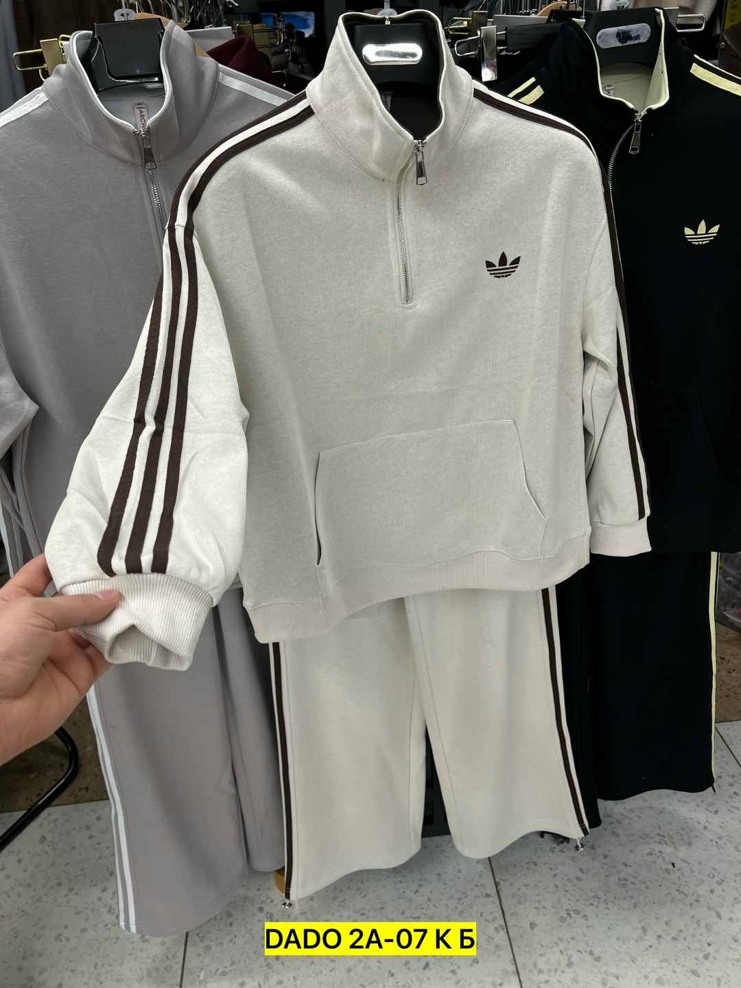 женский спортивный костюм adidas,костюм спортивный женский adidas арт. 11449186,спортивный костюм,костюм спортивный женский adidas арт. 11897334,костюм спортивный женский