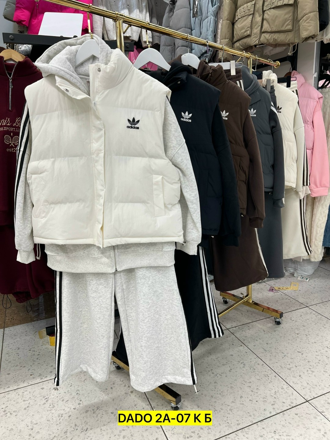спортивный женский костюм тройка,спортивный костюм женский тройка balenciaga adidas,костюм спортивный женский balenciaga x adidas тройка,костюм спортивный женский,костюм на флисе