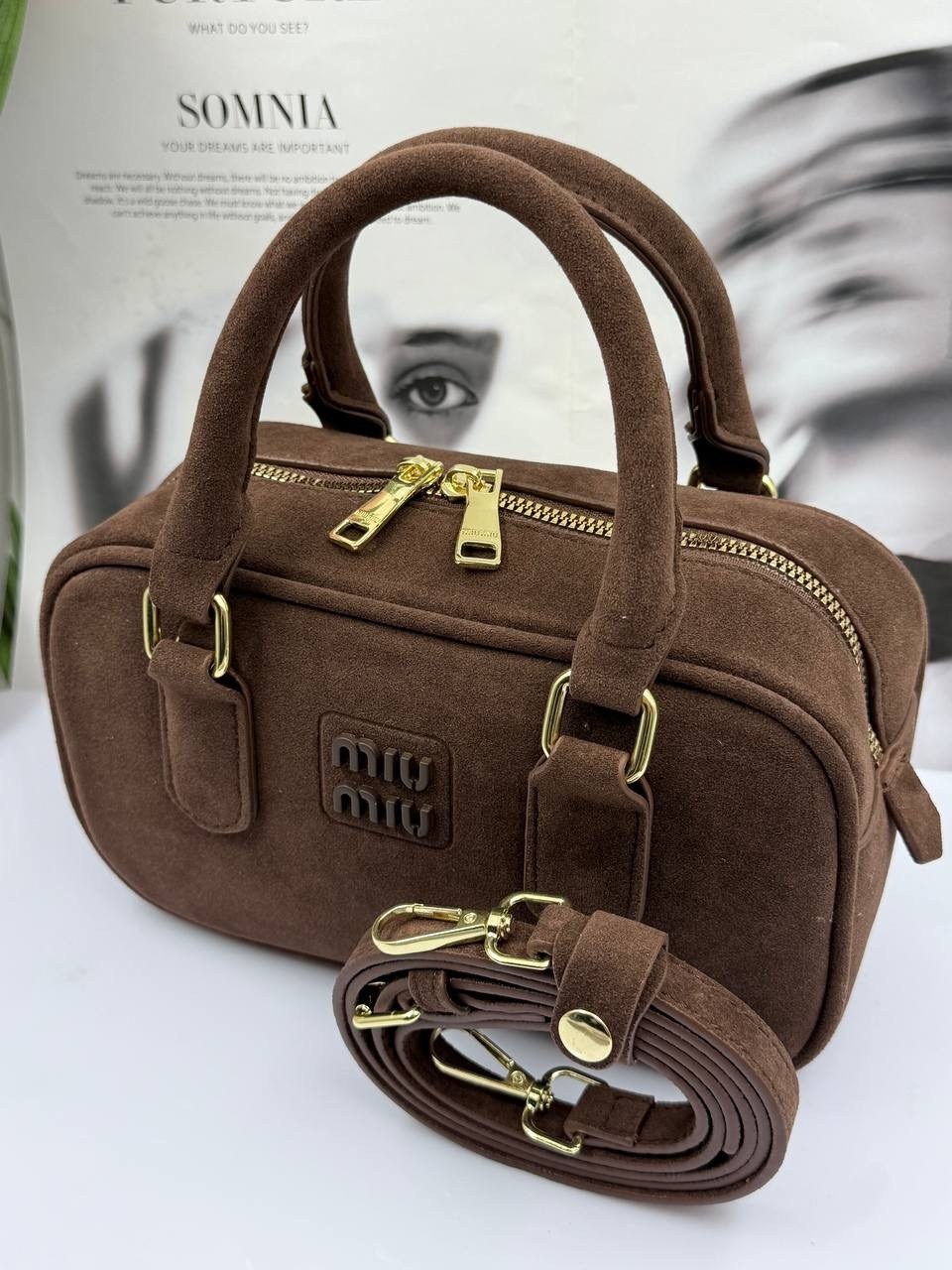 замшевая чёрная сумка miu miu 28x13 см,замшевая чёрная сумка miu miu 23x13 см,сумка miu miu женская на плечо замшевая,сумка замшевая miu miu,замшевая сумка