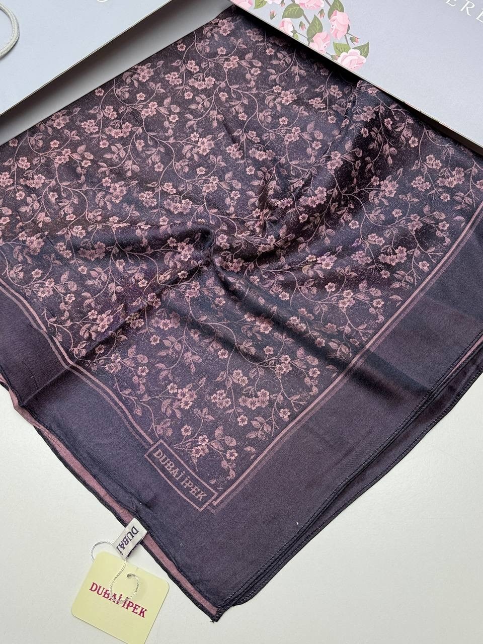 брендовый платок,платки шелковые,платки женские,платок,красивый платок