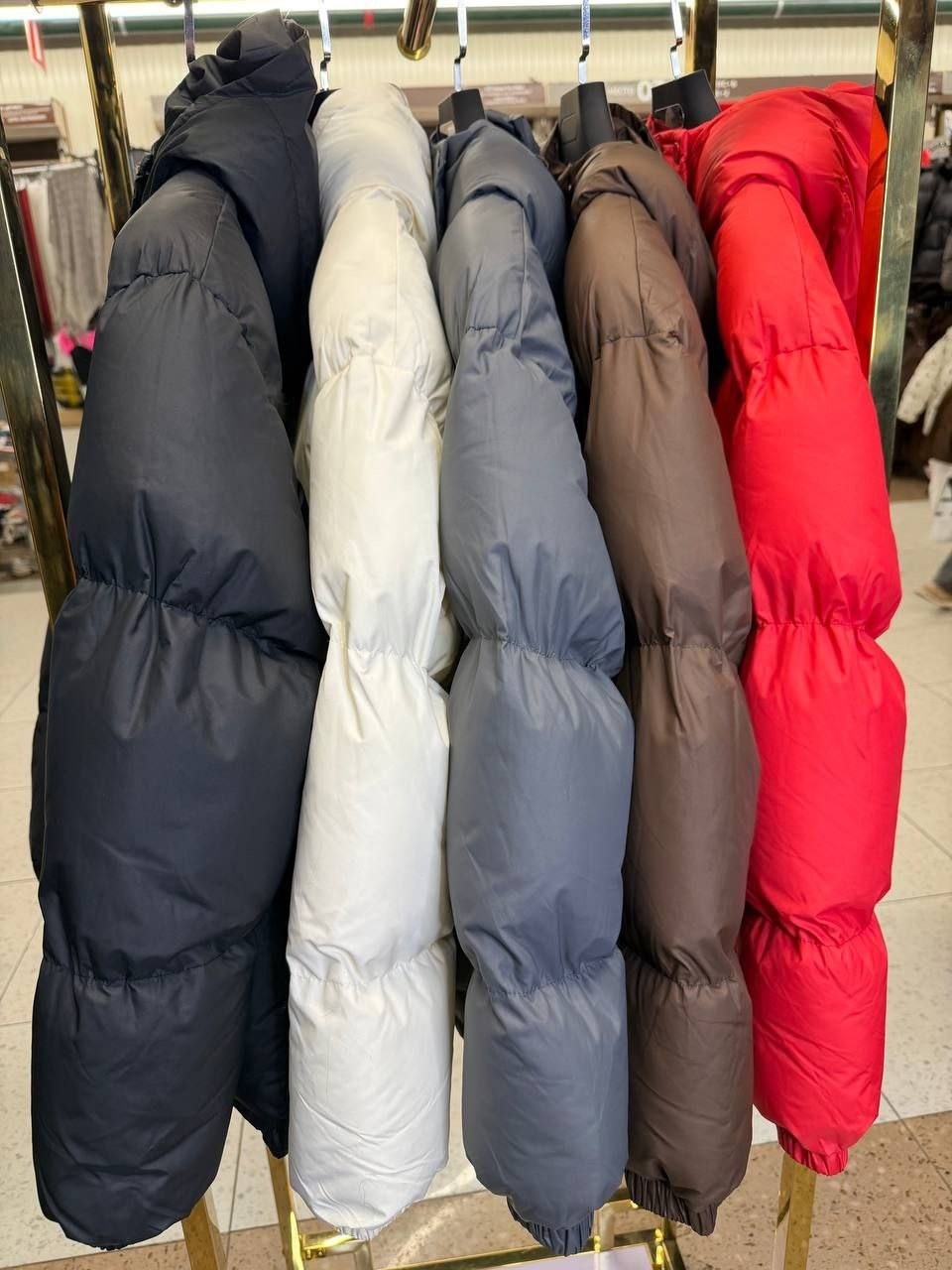 зимняя куртка-пуховик,куртка зимняя женская,пуховик женский,женский пуховик с капюшоном,пуховик