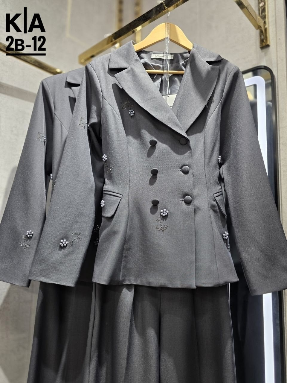 костюм классика,костюм классический,стильные костюмы,женские костюмы,костюм с юбкой