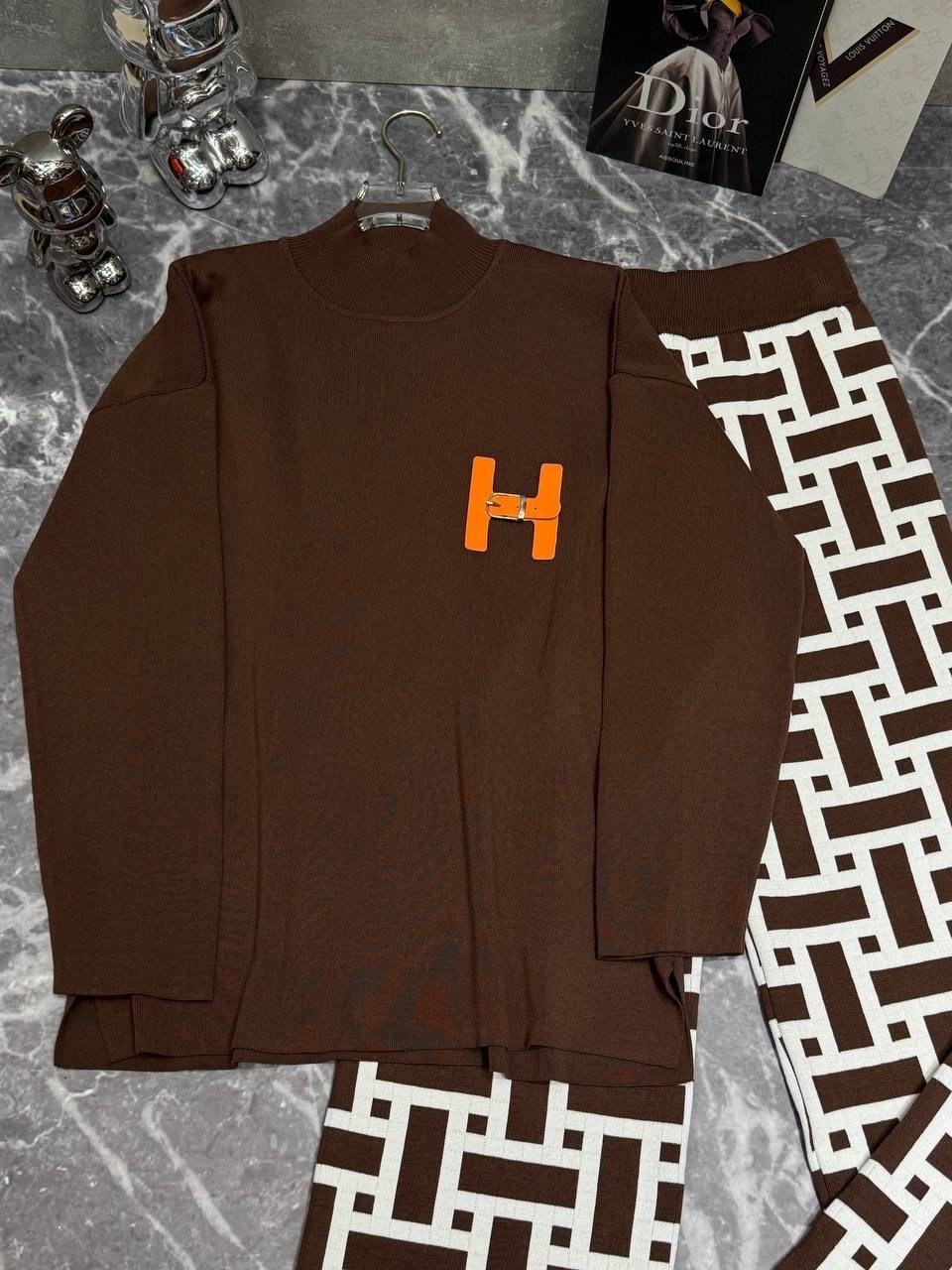 трикотажные костюмы,костюм фенди женский,костюм fendi,костюм с брюками