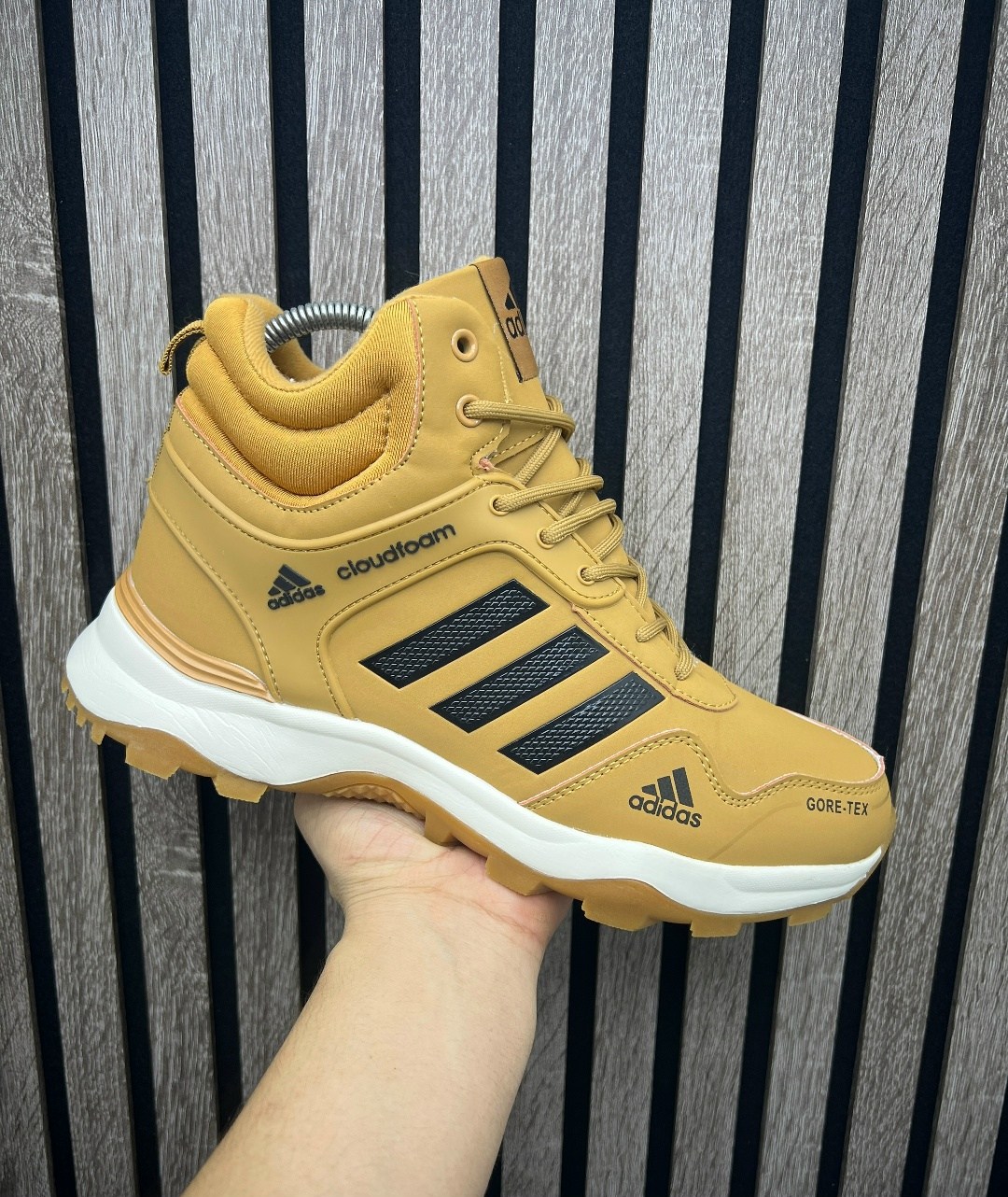 кроссовки adidas gore tex,зимние кроссовки adidas,кроссовки мужские зимние adidas,кроссовки мужские зимние adidas с мехом,кроссовки зимние adidas terrex