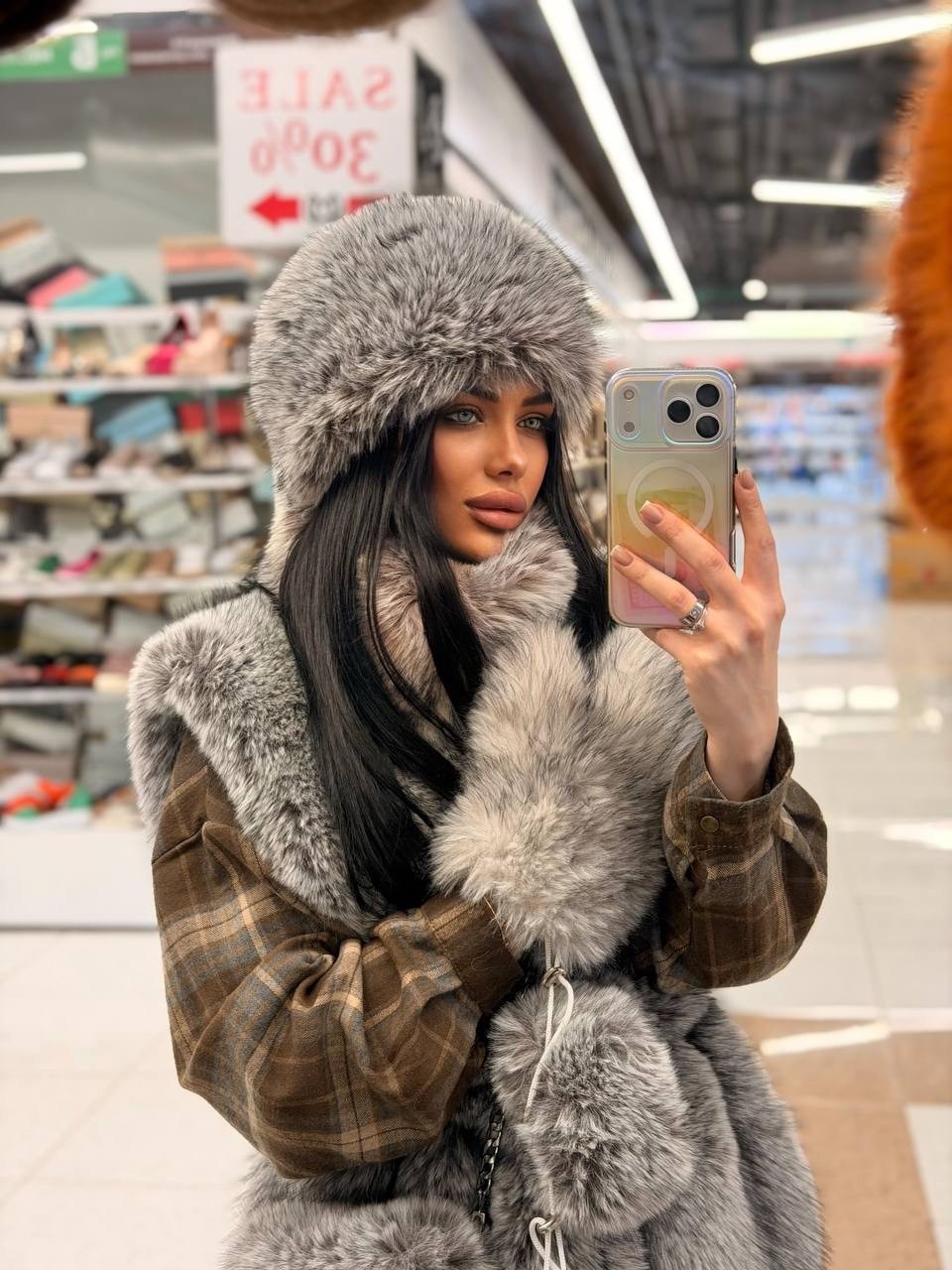 меховая куртка,шубка из меха европейской норочки с капюшоном из меха чернобурки,шуба,парка с мехом,шапка зимняя меховая