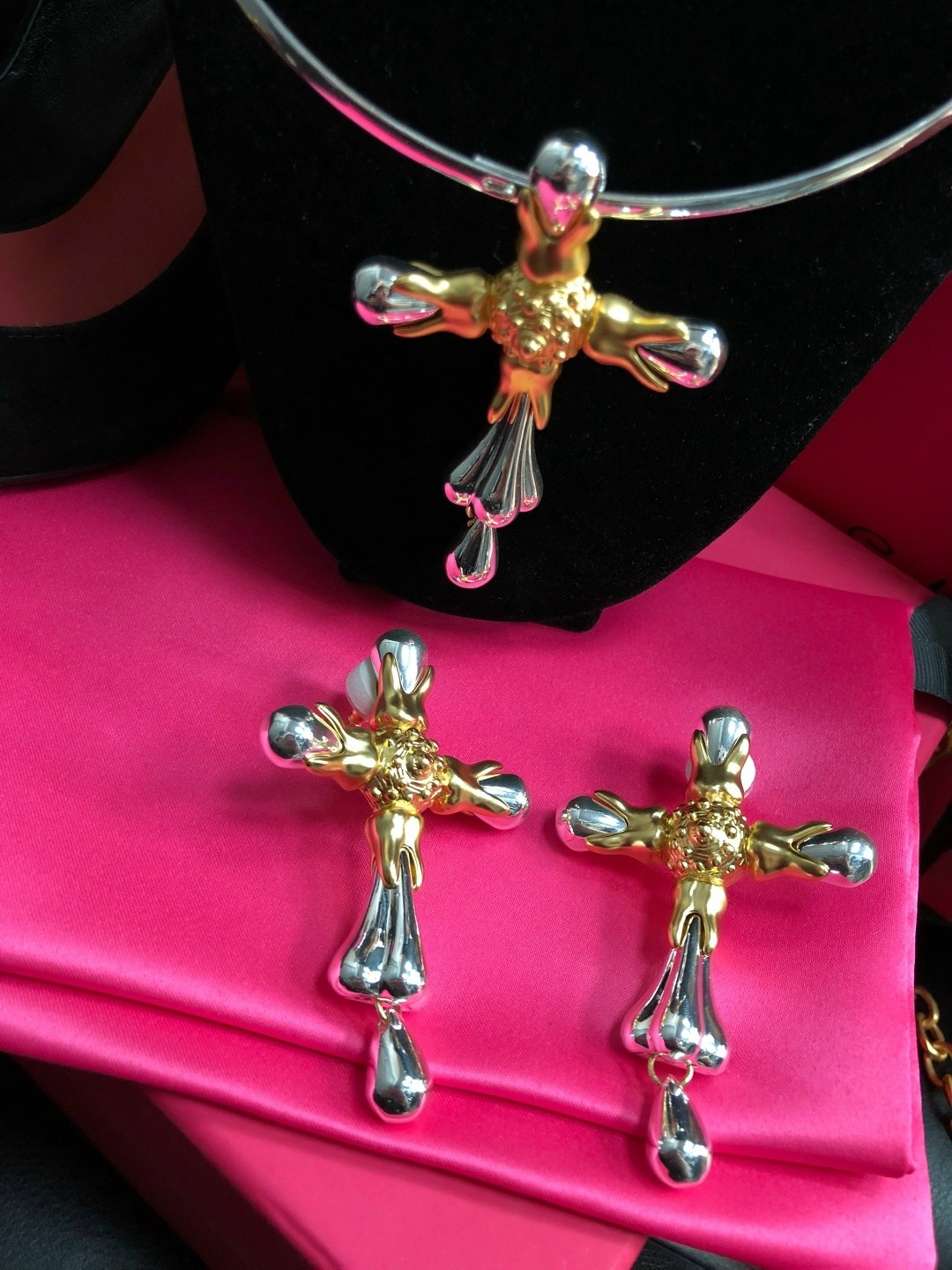 крестик с цепочкой,подвеска крест,ожерелье с крестом,колье с крестом,ювелирное украшение