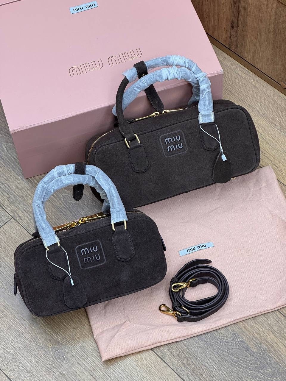 сумка в образе miu miu замша размер 28/14 см,замшевая сумка,сумка женская miu miu,сумка miu miu,женская замшевая сумка miu miu arcadie коричневая