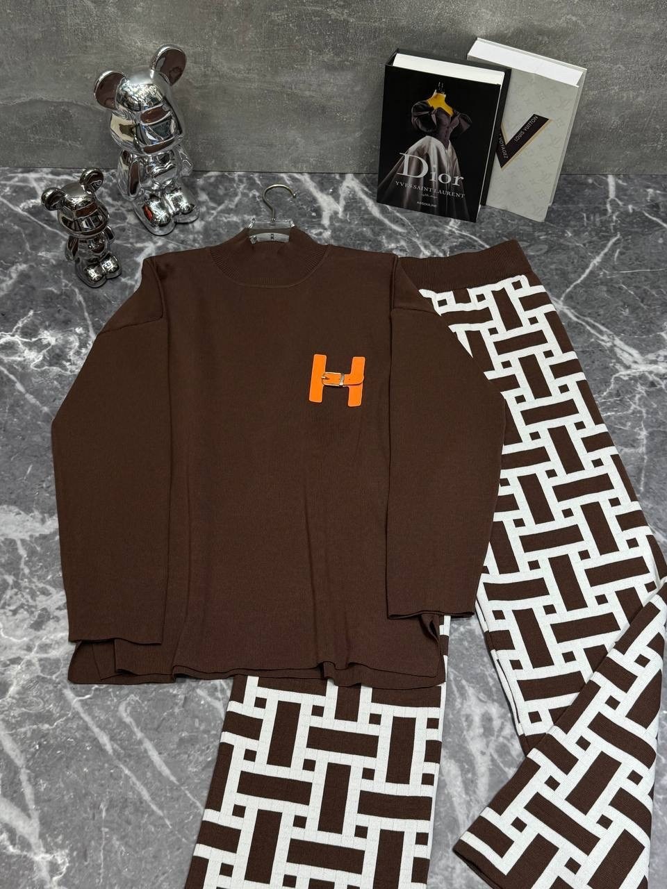 трикотажные костюмы,костюм фенди женский,костюм fendi,костюм с брюками