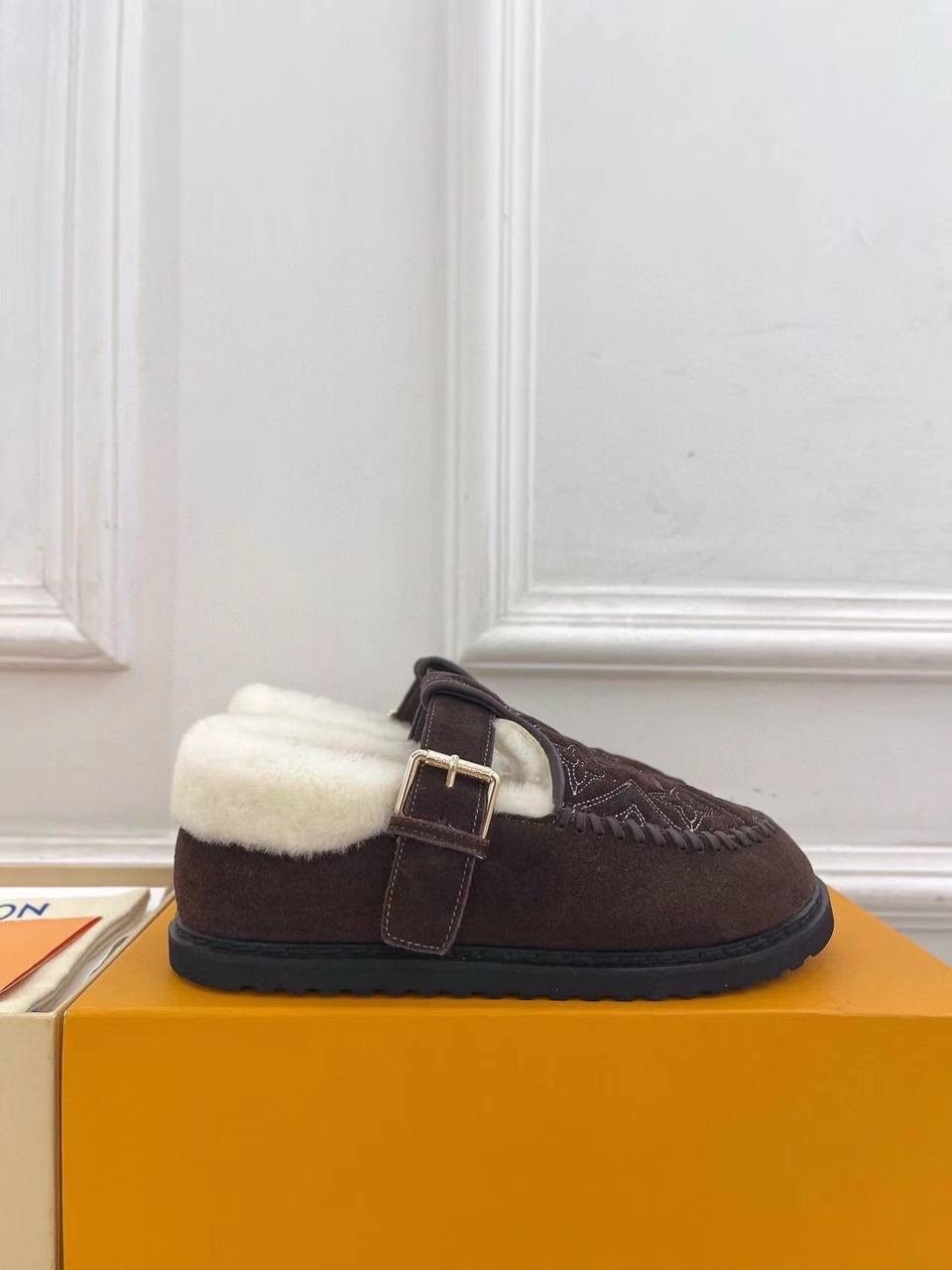 женские замшевые ботинки louis vuitton colorado comfort на меху черные,женские лоферы louis vuitton,женские замшевые ботинки louis vuitton colorado comfort на меху бежевые,ботинки louis vuitton,туфли