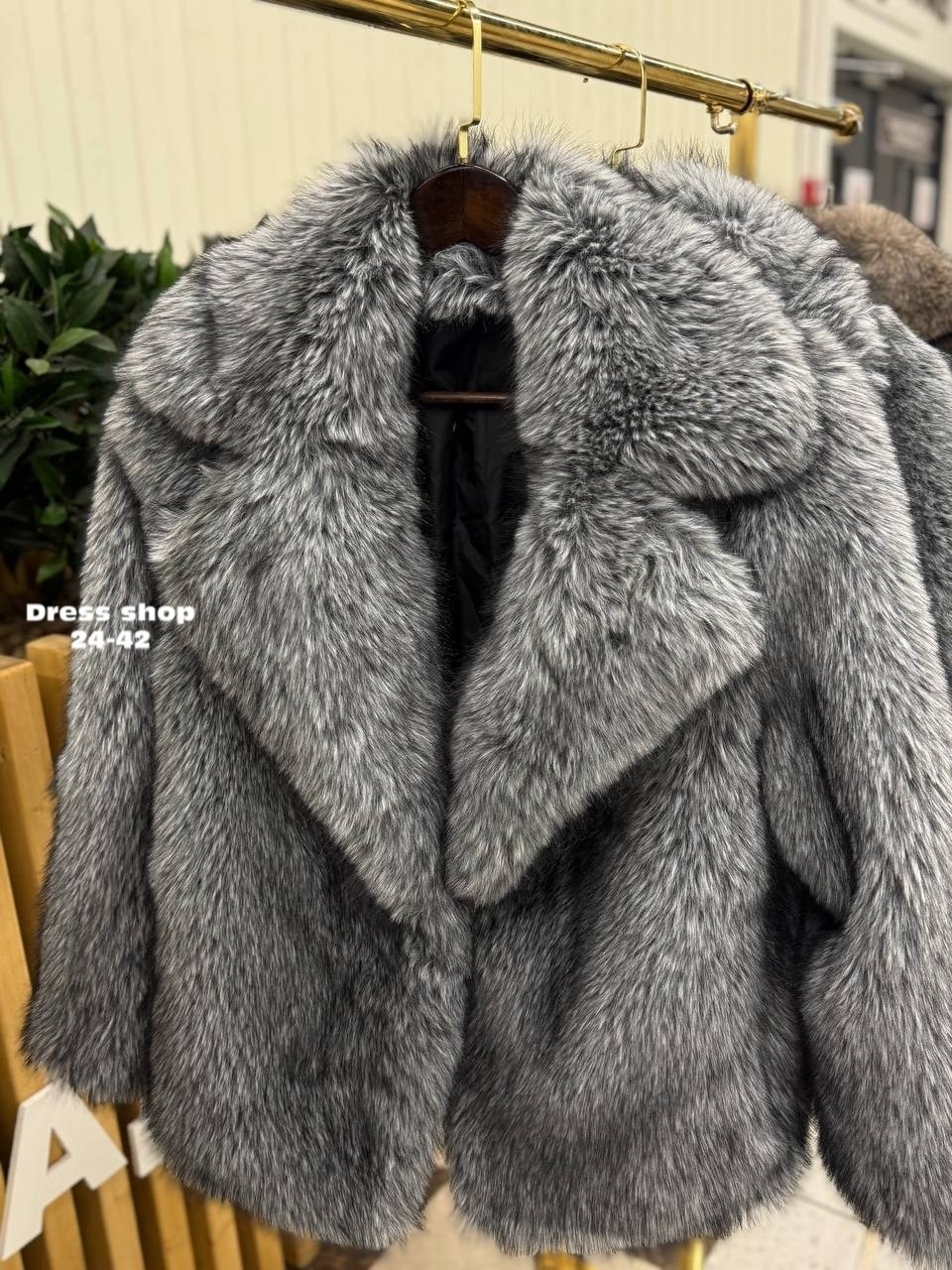 женская шуба,шуба искусственная,шубка,шуба короткая,меховая куртка