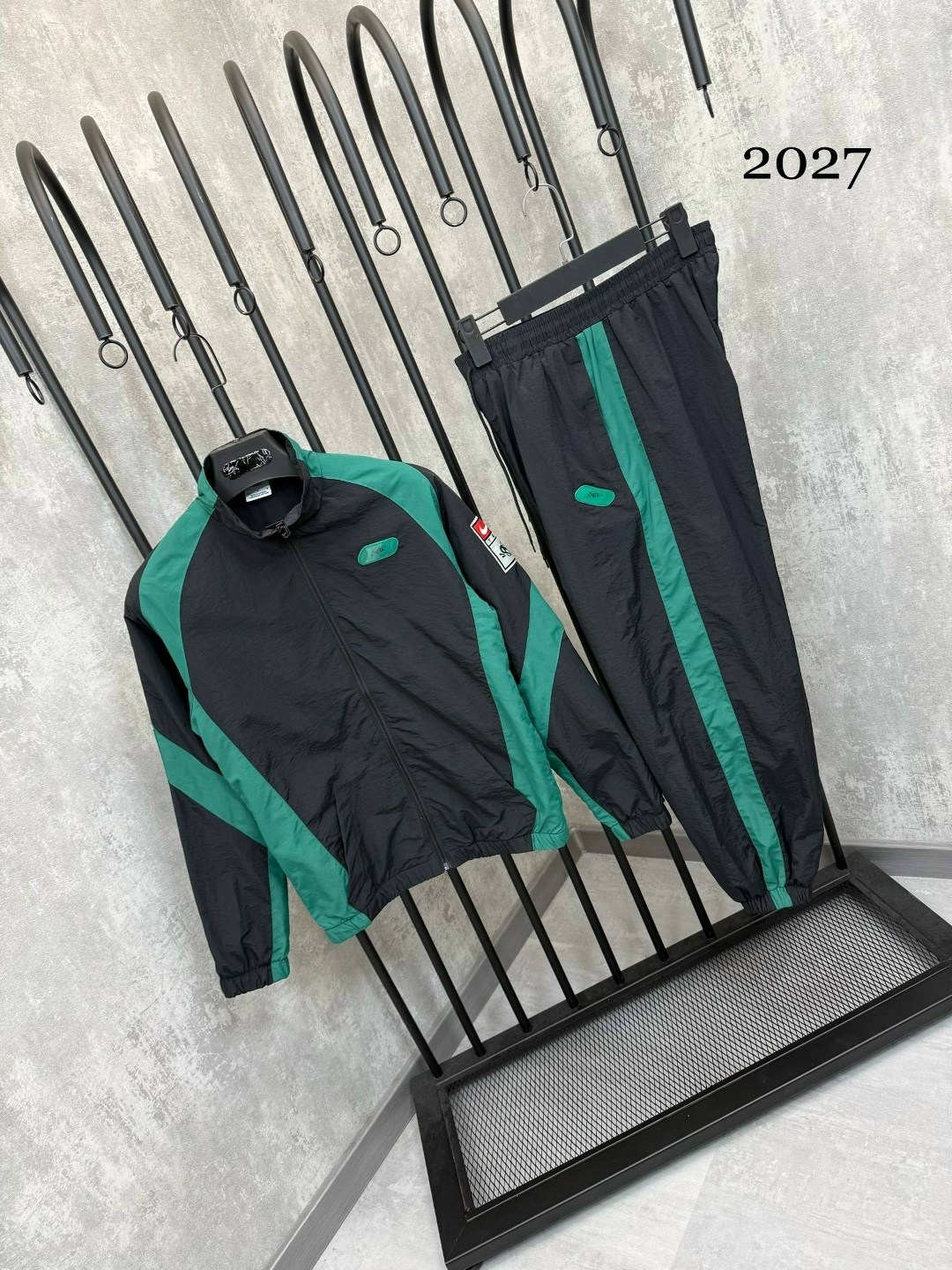 спортивный костюм adidas 90х,спортивный костюм adidas,мужской спортивный костюм adidas в стиле 90-х,спортивный костюм reebok в стиле 90 х,спортивный костюм adidas в стиле 90