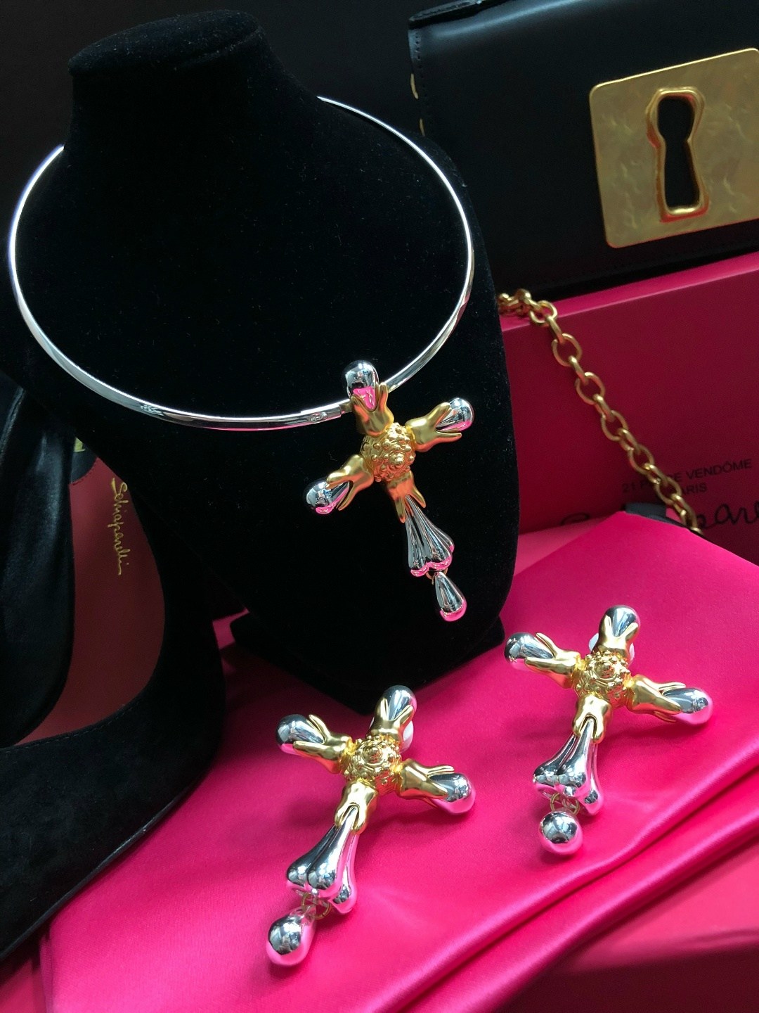 крестик с цепочкой,подвеска крест,ожерелье с крестом,колье с крестом,ювелирное украшение