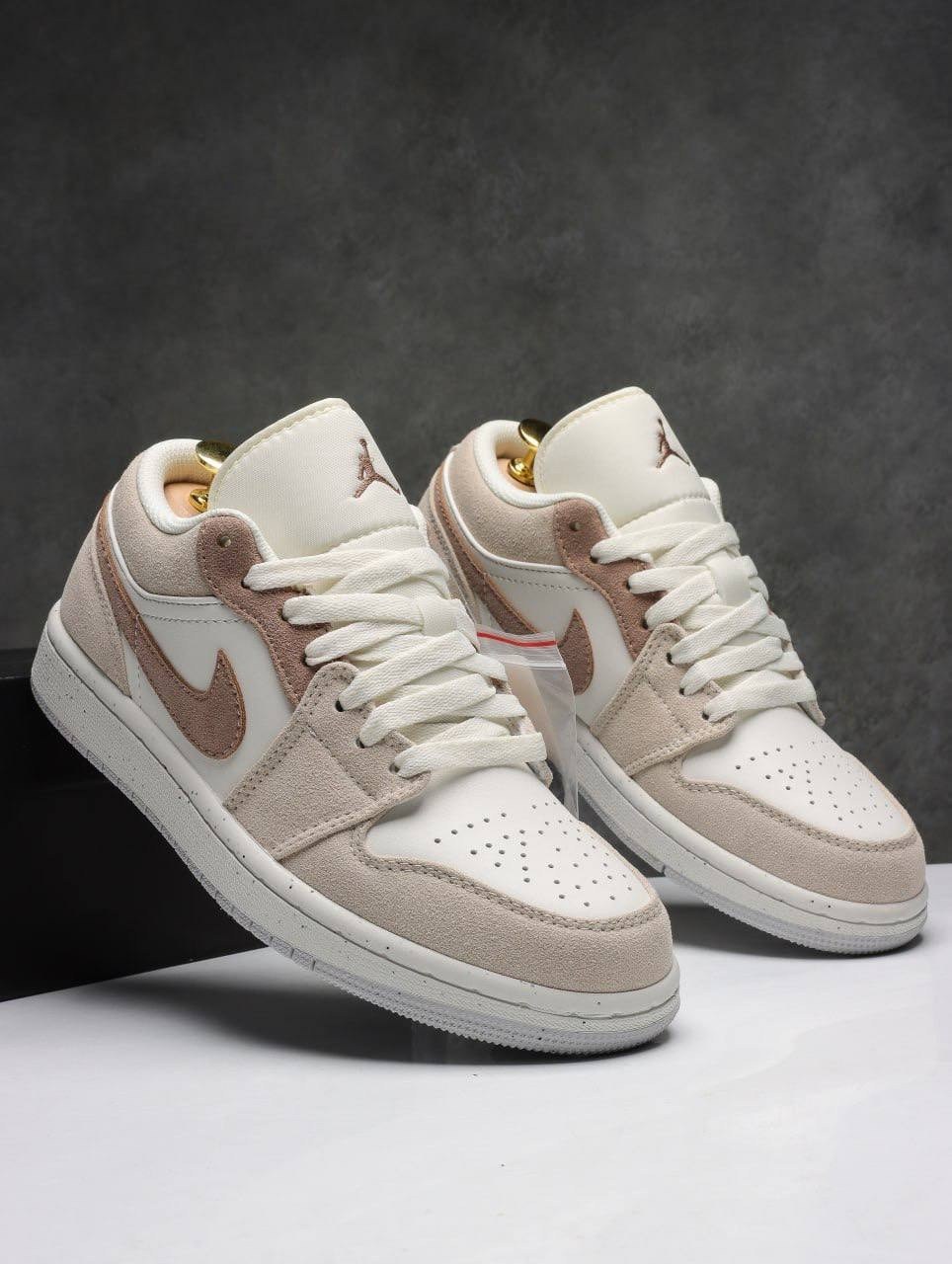 кроссовки air jordan 1 low,air jordan 1 low se craft inside out taupe haze,женские кроссовки air jordan 1 low,air jordan 1 low grey,air jordan 1 low se craft 'inside out'