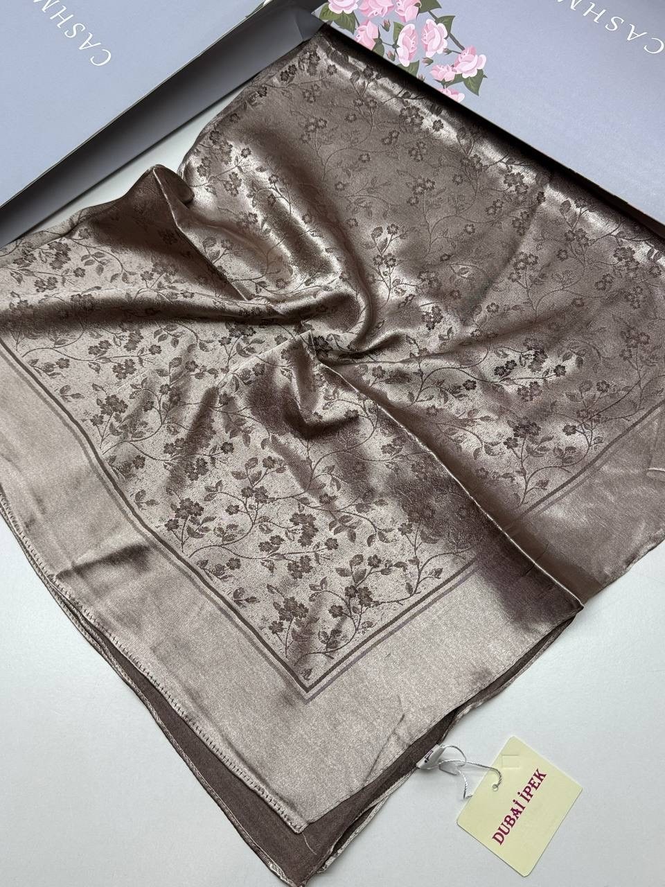 брендовый платок,платки шелковые,платки женские,платок,красивый платок