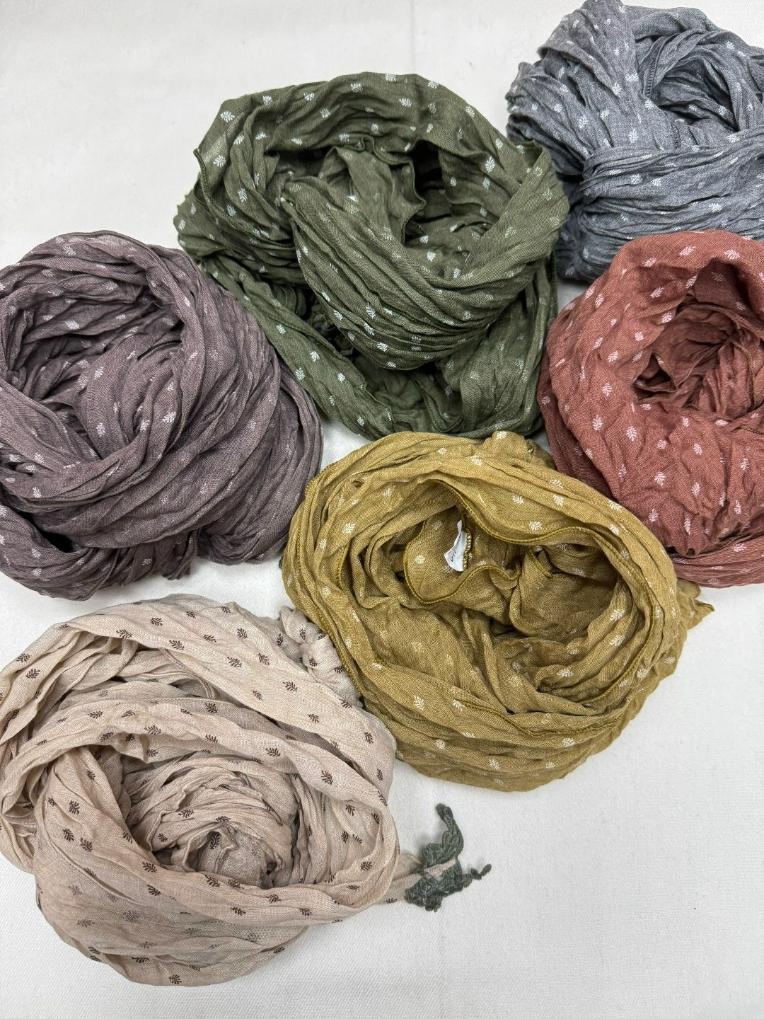 шарф женские,шарфы для женщин,шарф женский длинный,шарфы женские тонкие,модные женские шарфы