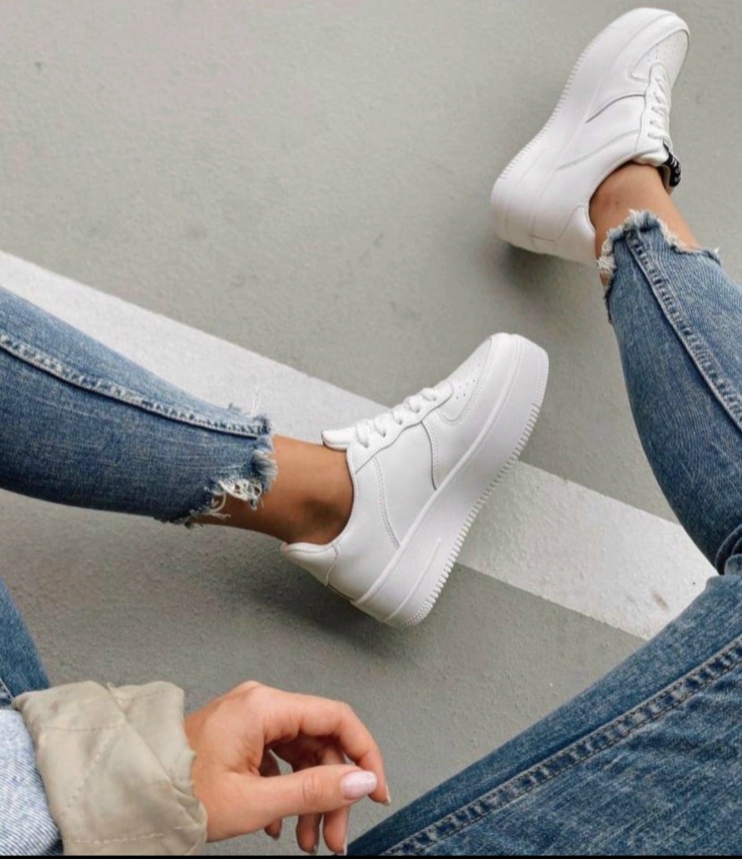 ,кроссовки женскиe,белые женские кроссовки, женская,кроссовки светлые