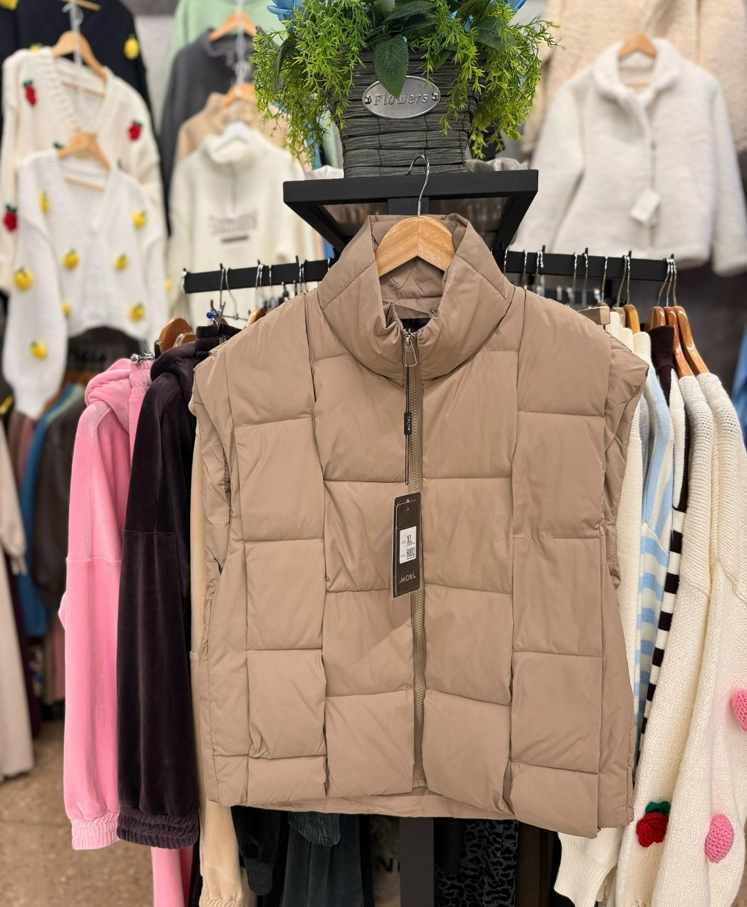 жилетка женская,женский жилет,теплый жилет,жилет,пуховой жилет