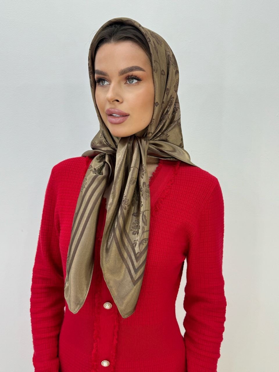 шелковый платок на голову и шею,женские платки,платки для женщин,платки косынка,платок женский на голову