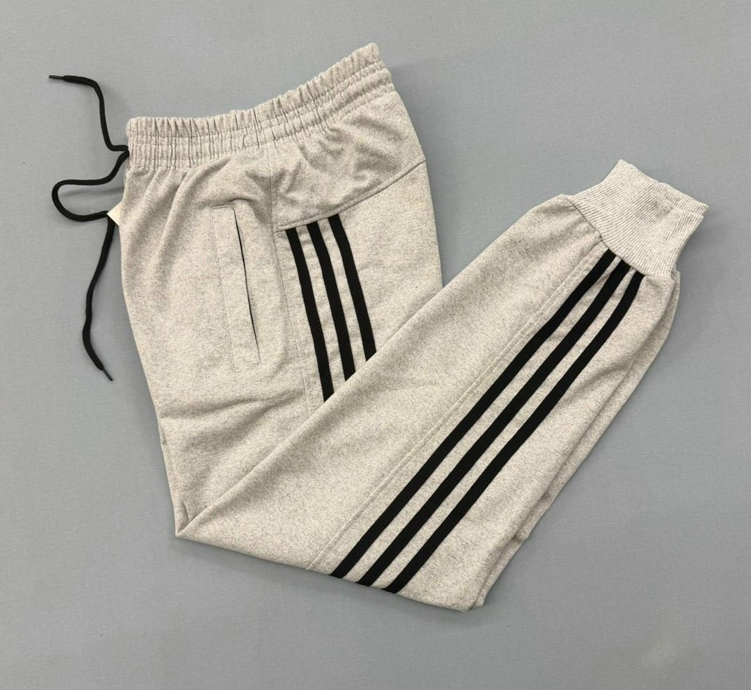 спортивные штаны адидас серые мужские,штаны адидас,спортивные брюки adidas essentials 3s bp8747,спортивные брюки adidas,спортивные штаны мужские адидас