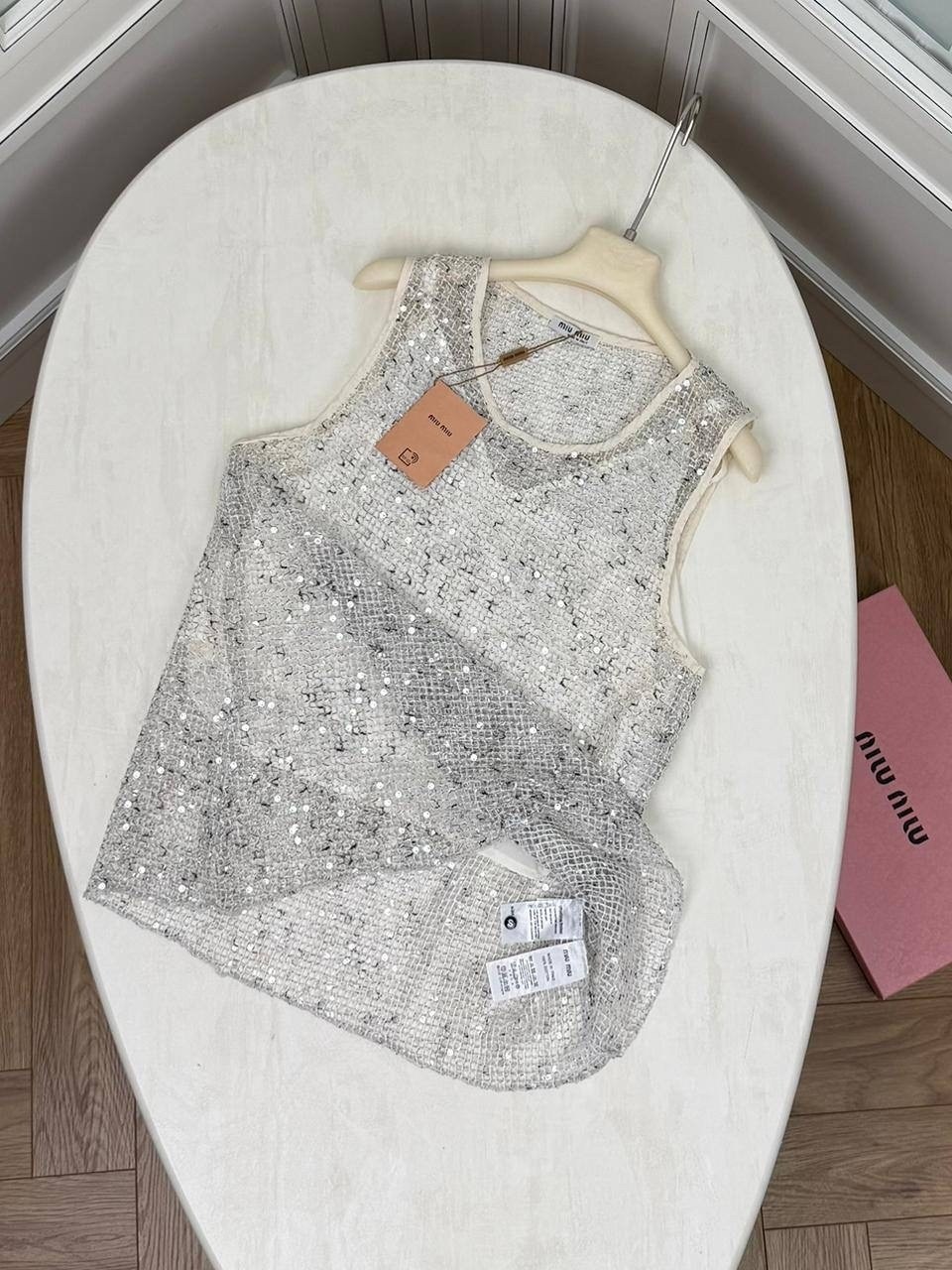 блузка стильная,модные наряды,одежда для женщин,брюки с пайетками