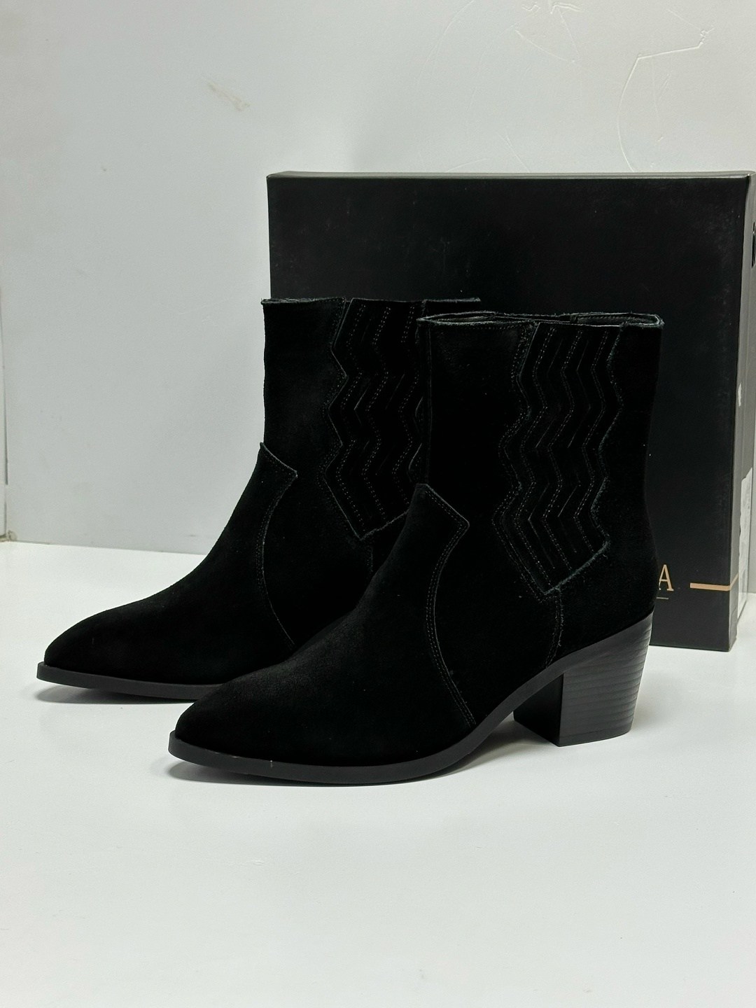 ,женские ботильоны, женская,деми замшевые полусапоги,казаки женские