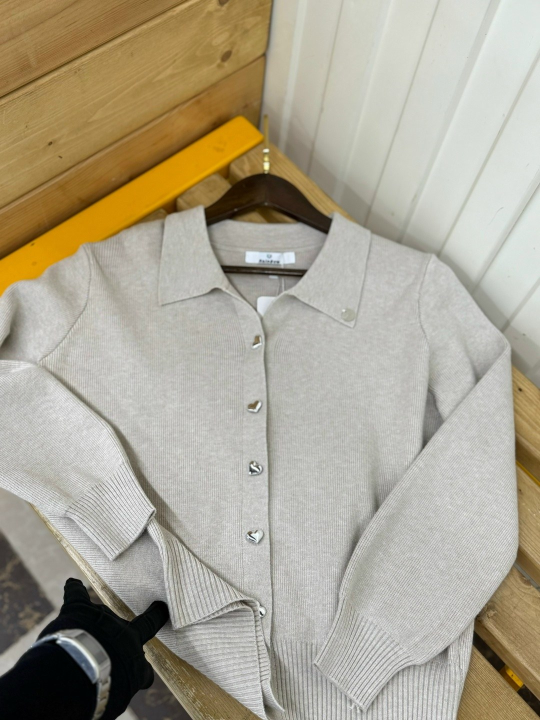 джемпер поло,кардиган с воротником,рубашка с воротником,кардиган,женский вязаный кардиган