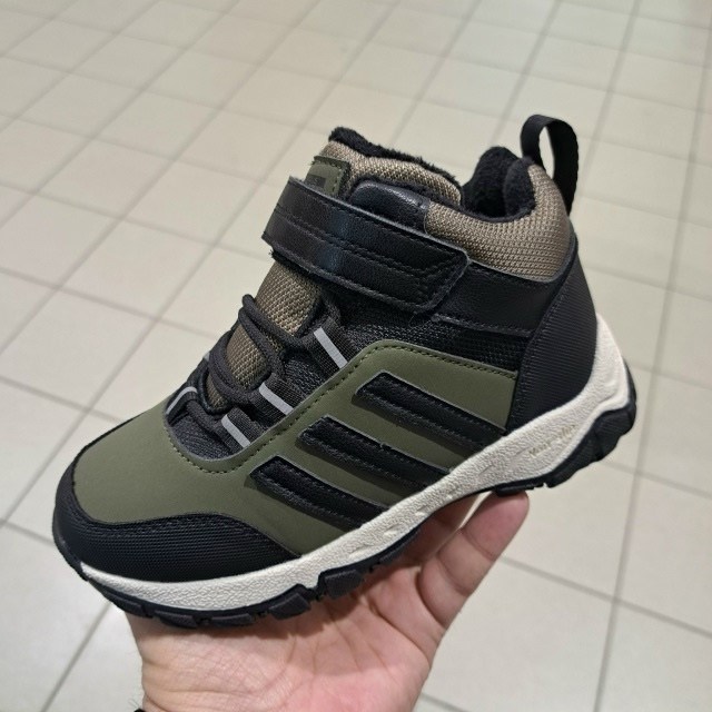 ,ботинки детские,детская ,кроссовки adidas зимние,ботинки мальчикам