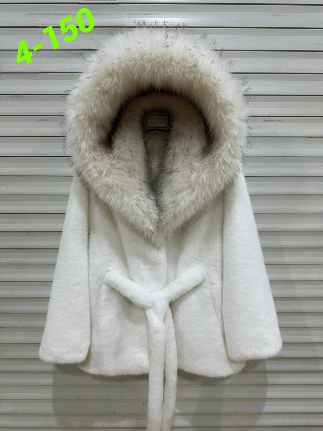 шубка из меха европейской норки с капюшоном из меха песца,женская шуба,женская шуба из натурального меха,шубка,шуба эко мех под норка