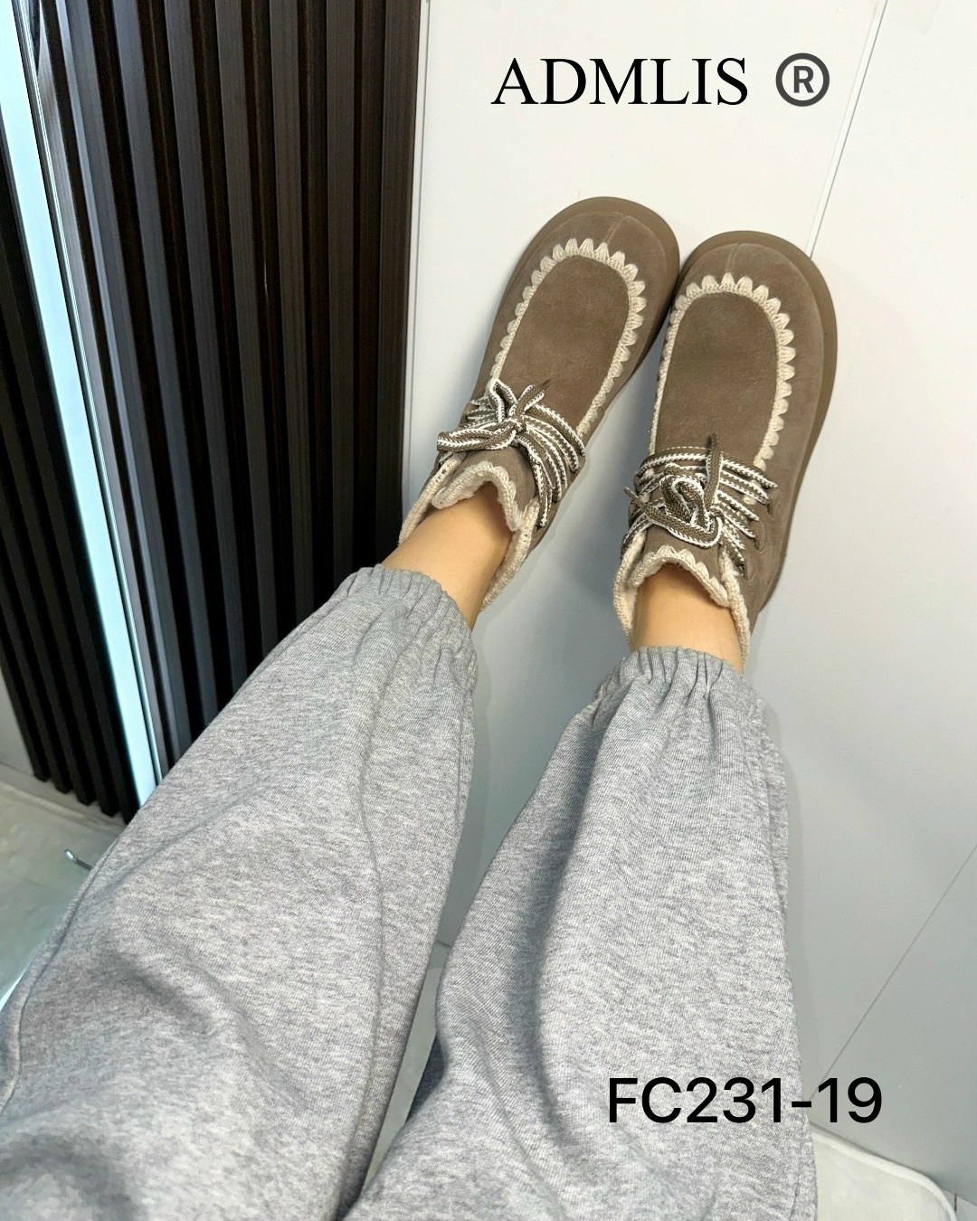 ,женские зимние ботинки на толстой подошве,женская  зимняя,замшевые женские ботинки с мехом prada бежевые,зимняя