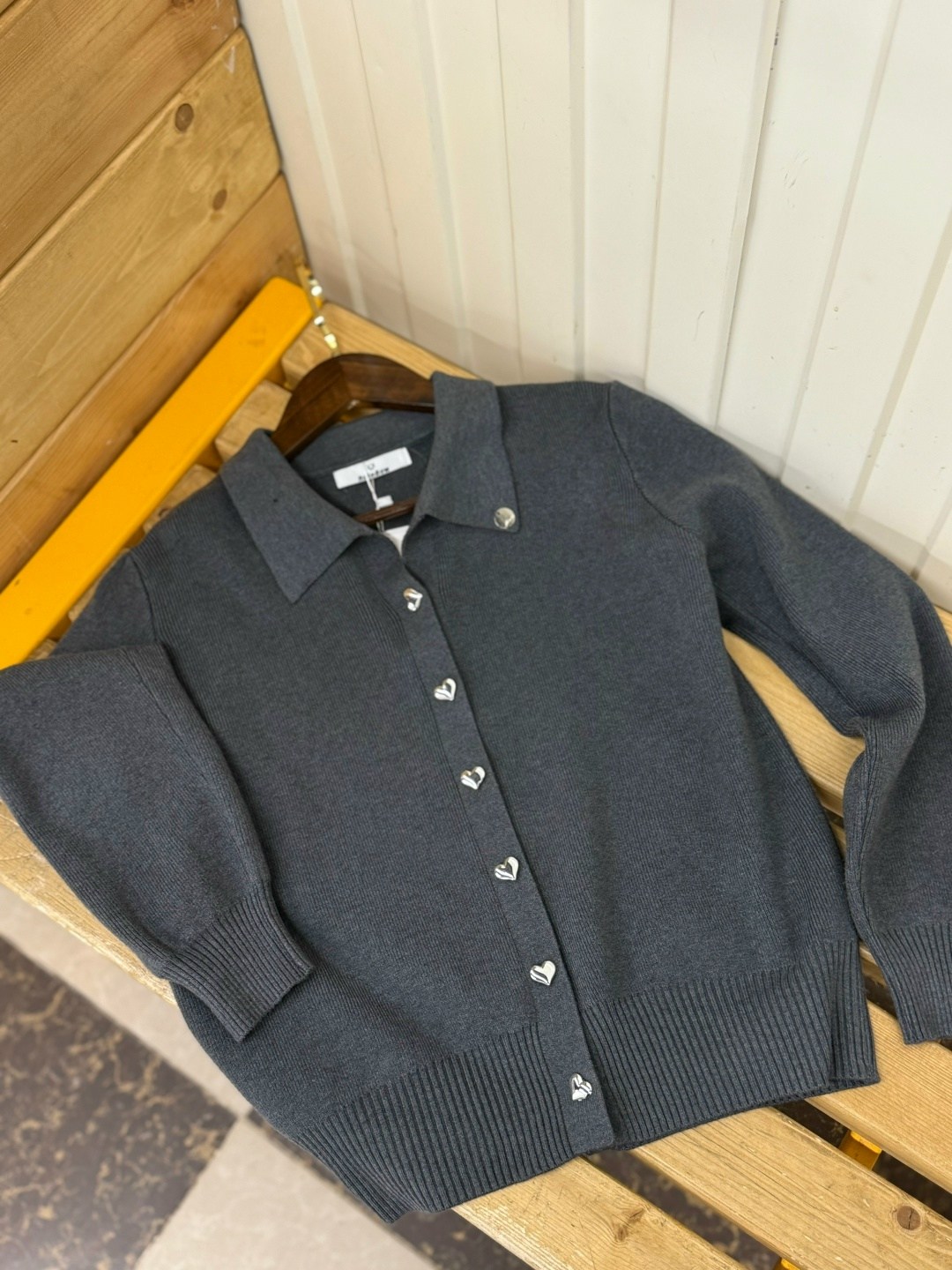 джемпер поло,кардиган с воротником,рубашка с воротником,кардиган,женский вязаный кардиган