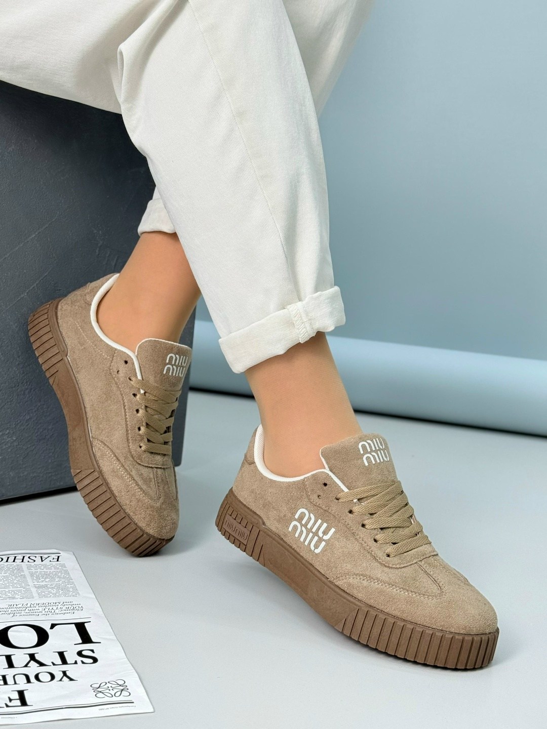 ,адидас кеды женские бежевые замшевые,кроссовки замш,бежевые кроссовки,кроссовки женские на платформе бежевые