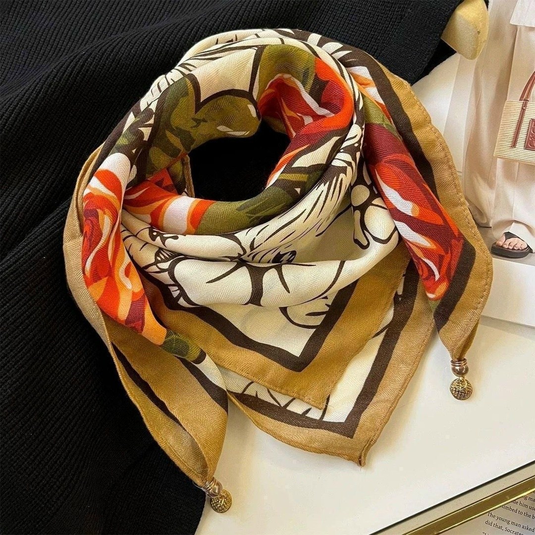 платки диор,платки шелковые,шарфы для женщин,платок шелковый люкс,платки женские