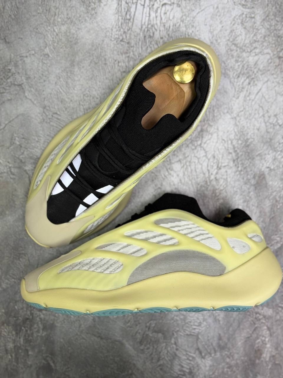 кроссовки adidas yeezy boost 700,adidas yeezy boost 700 v 3,adidas yeezy boost 700,yeezy boost 700 v 3,yeezy boost 700