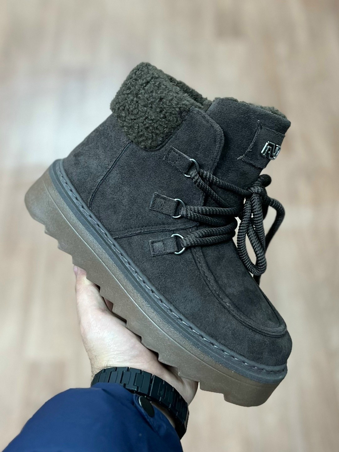 ,ботинки женские зимние,угги зимние из натуральной замши,угги зимние из натуральной замши на платформе,зимняя  женская