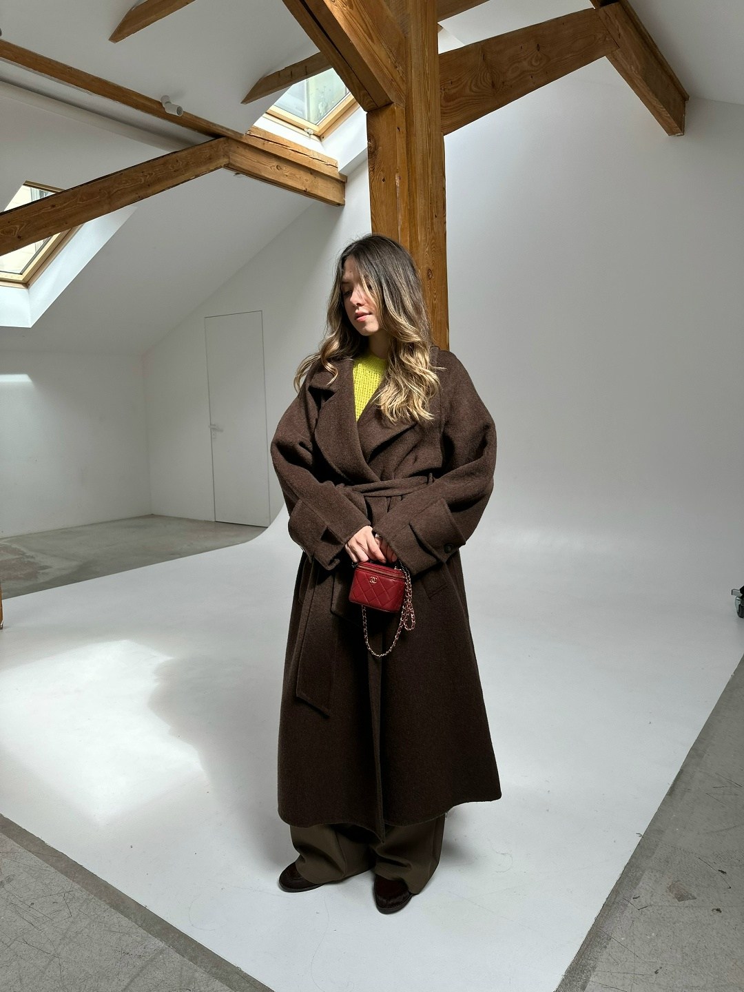 коричневое пальто,пальто женское,пальто шерстяное,пальто,пальто шоколадного цвета