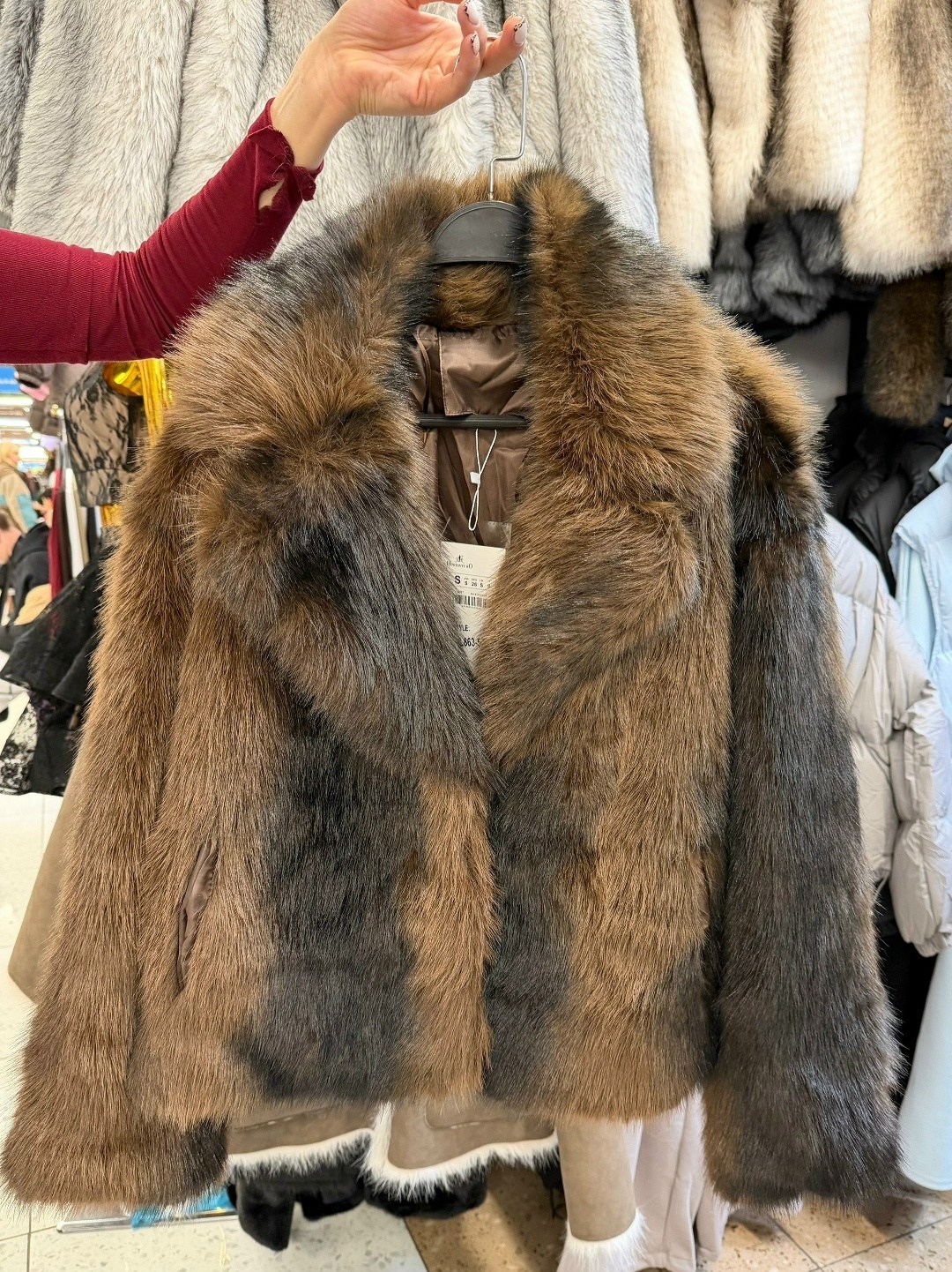 шуба,шуба искусственная,шуба короткая,шуба из искусственного меха,шуба искусственная короткая